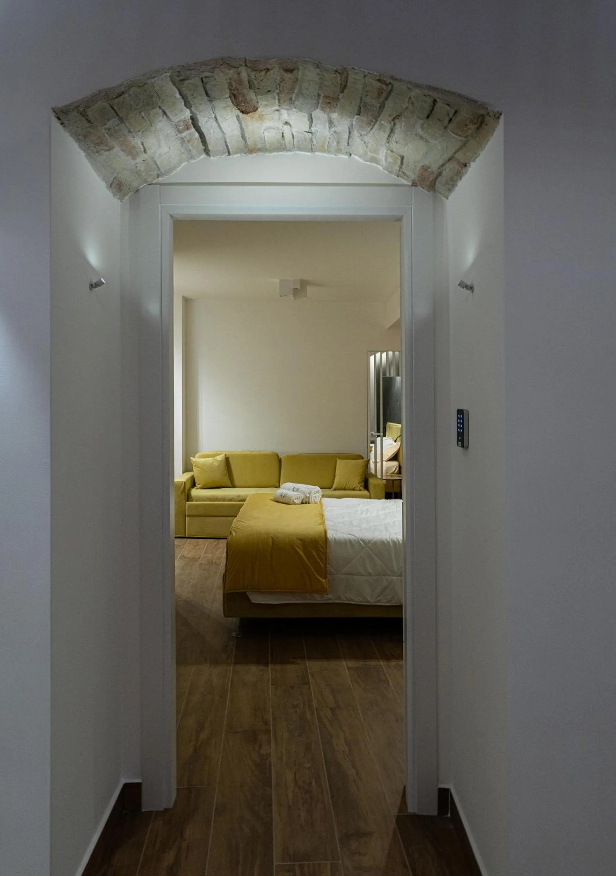 Photo of the whole room, Bed in Sofi' Center Rooms