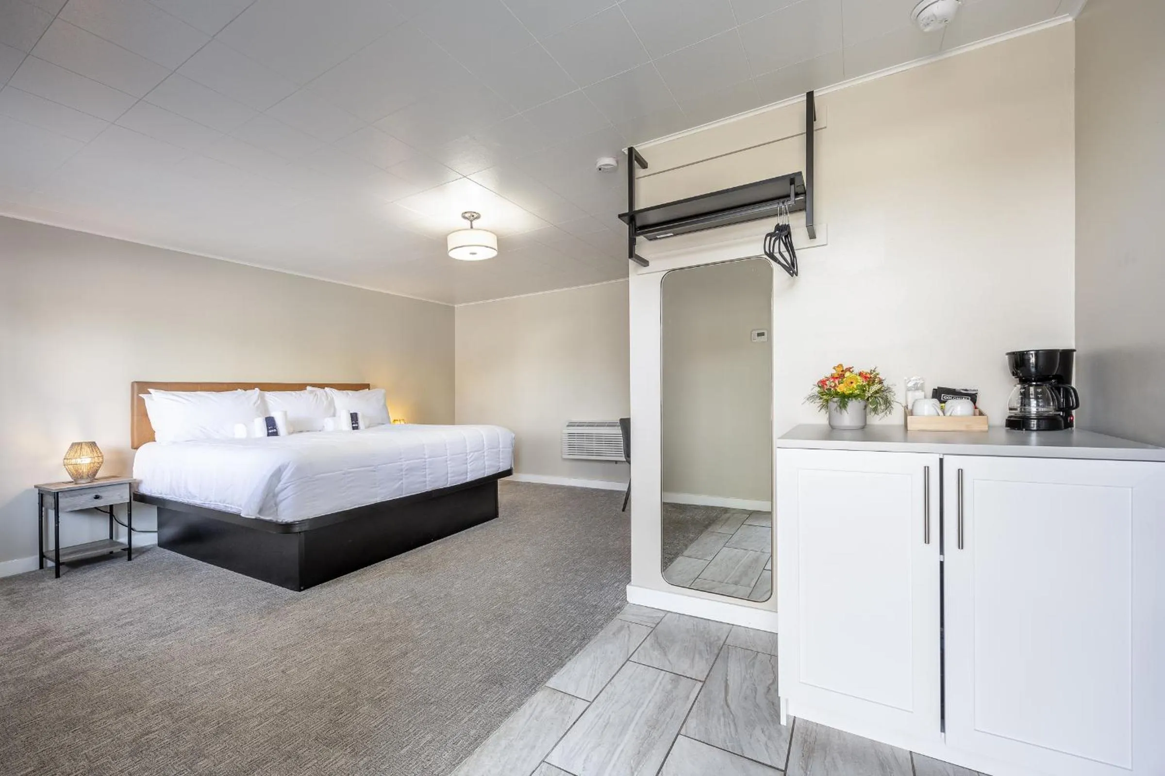 Bed in City Center Motel