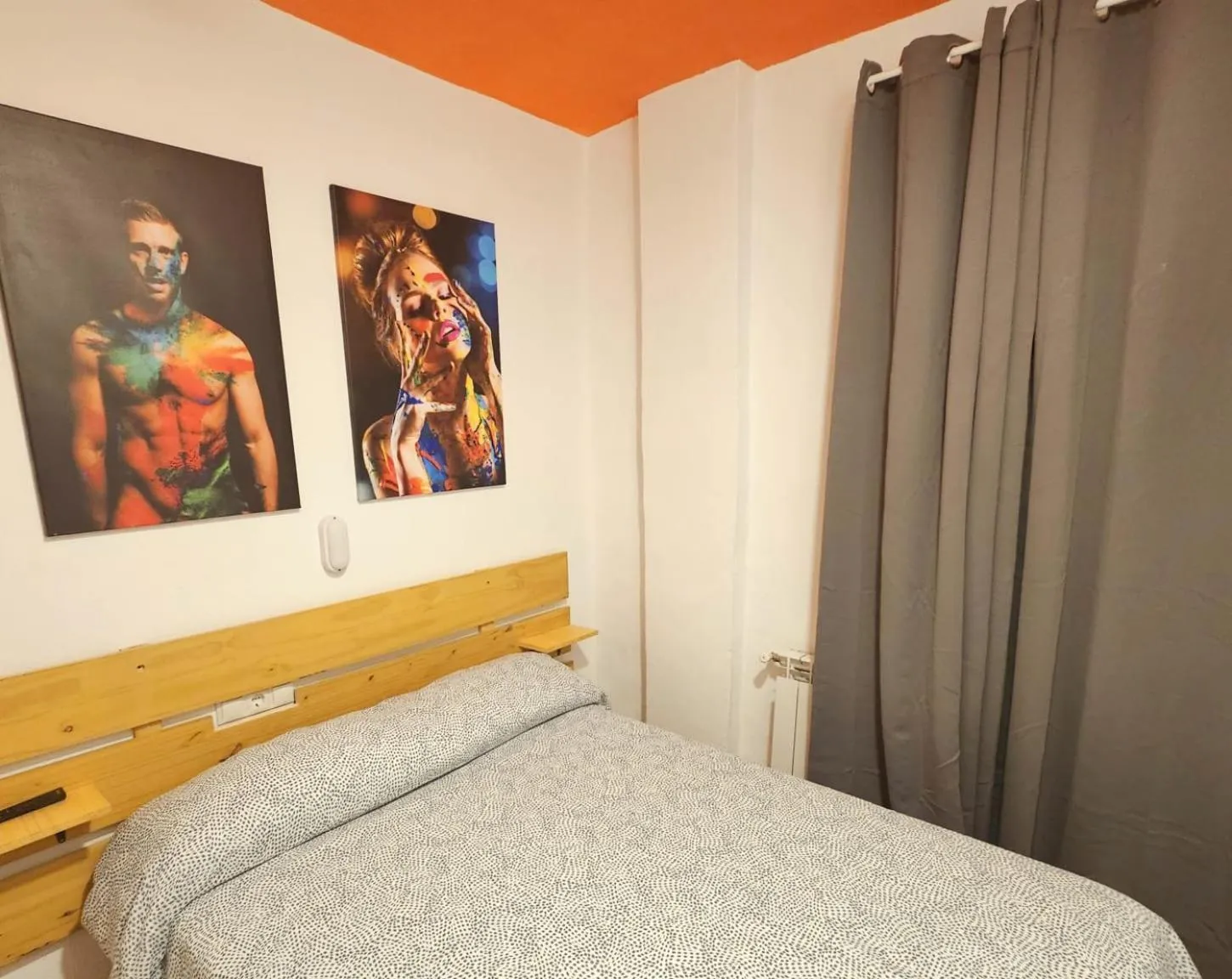 Bed in Arc House Granada