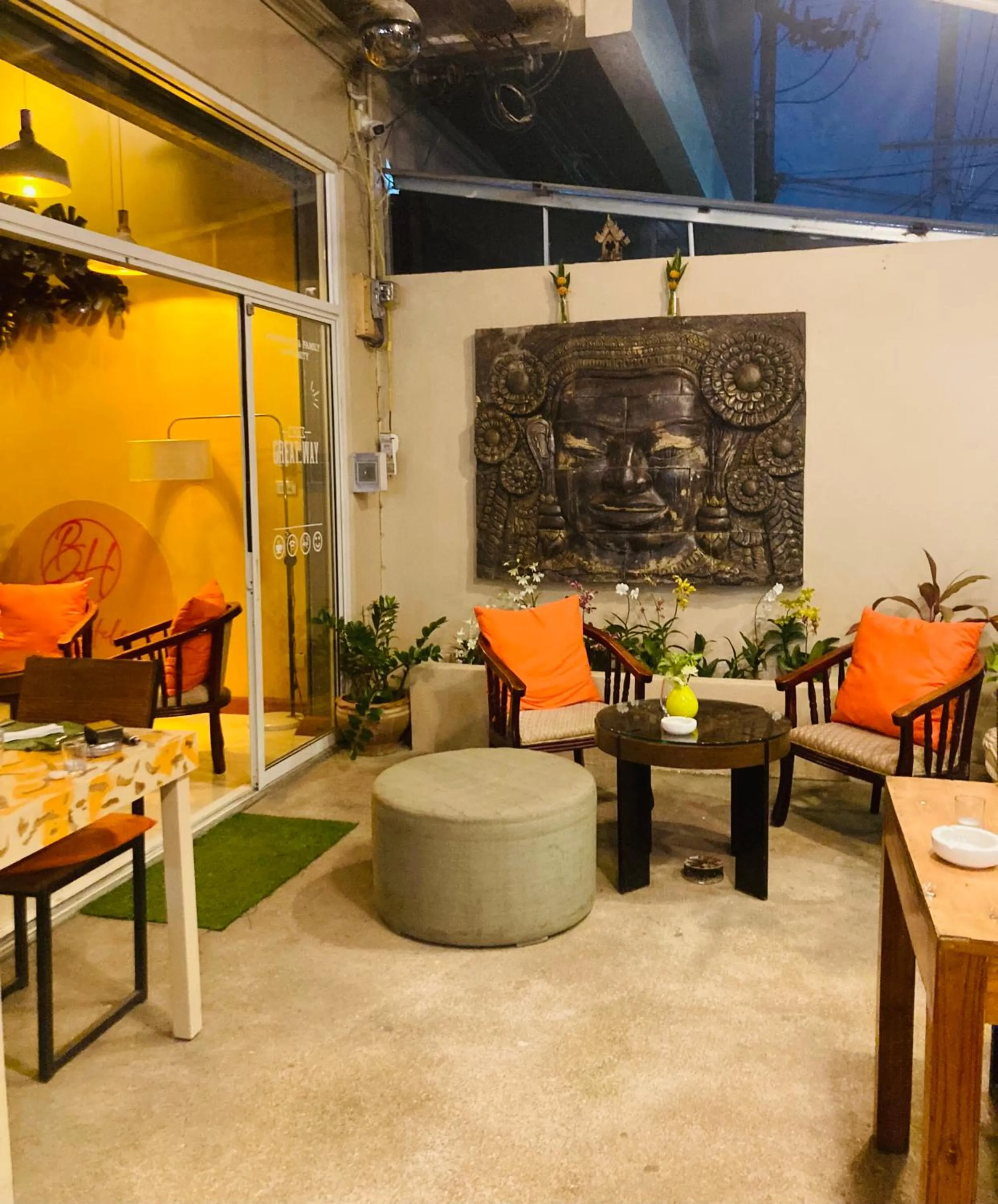 Restaurant/places to eat in Guest house Helene