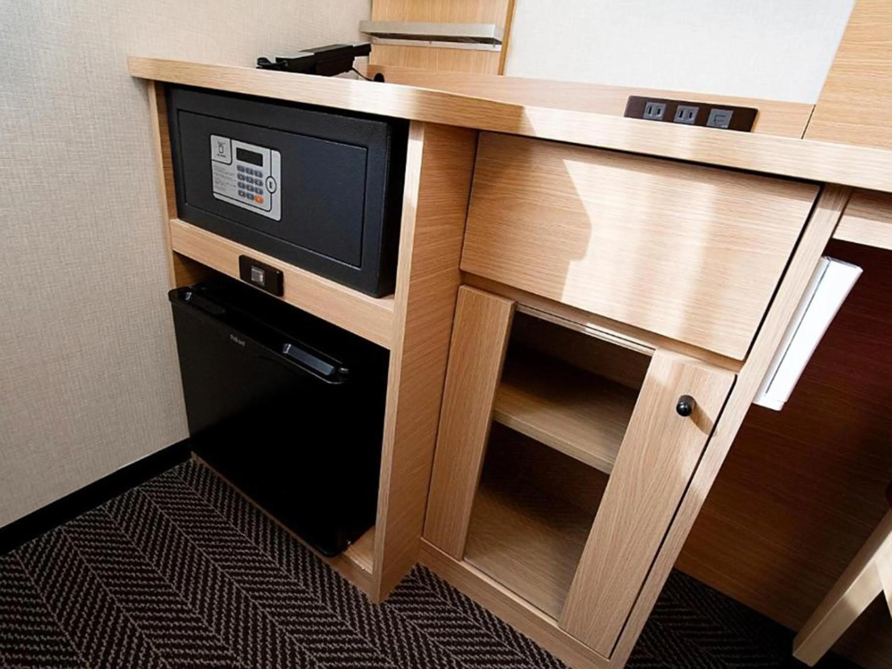 safe in Nest&Rise Osaka Namba Hotel