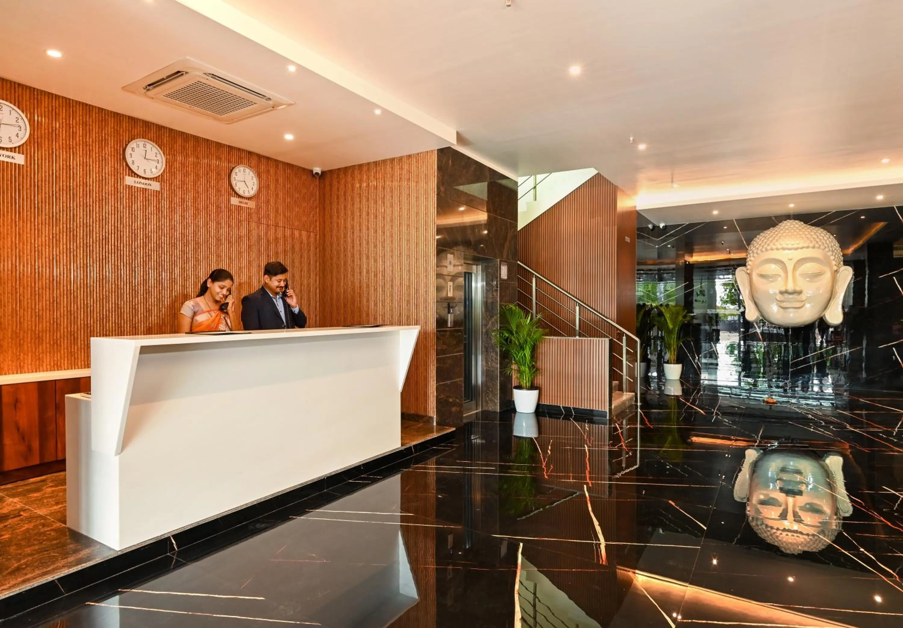 Lobby or reception in Effotel by Sayaji Sarola