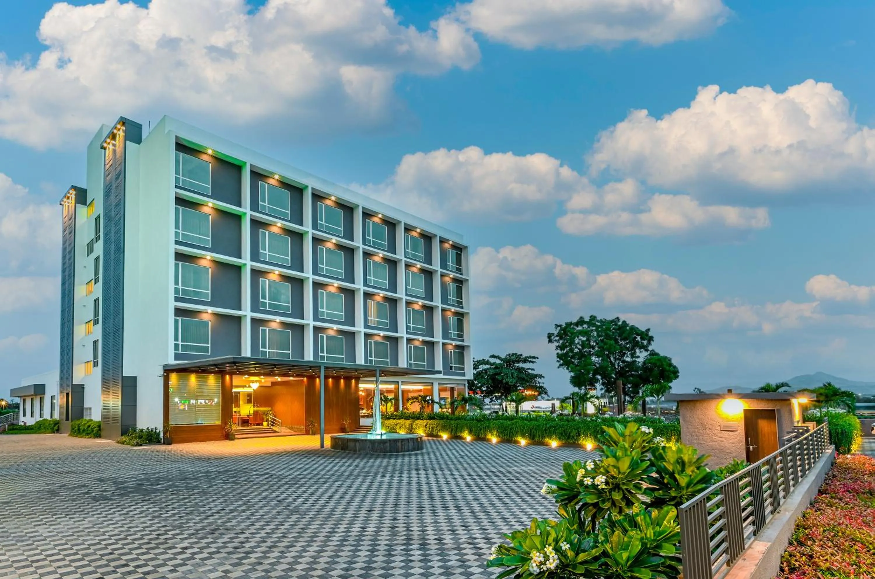 Property building in Effotel by Sayaji Sarola