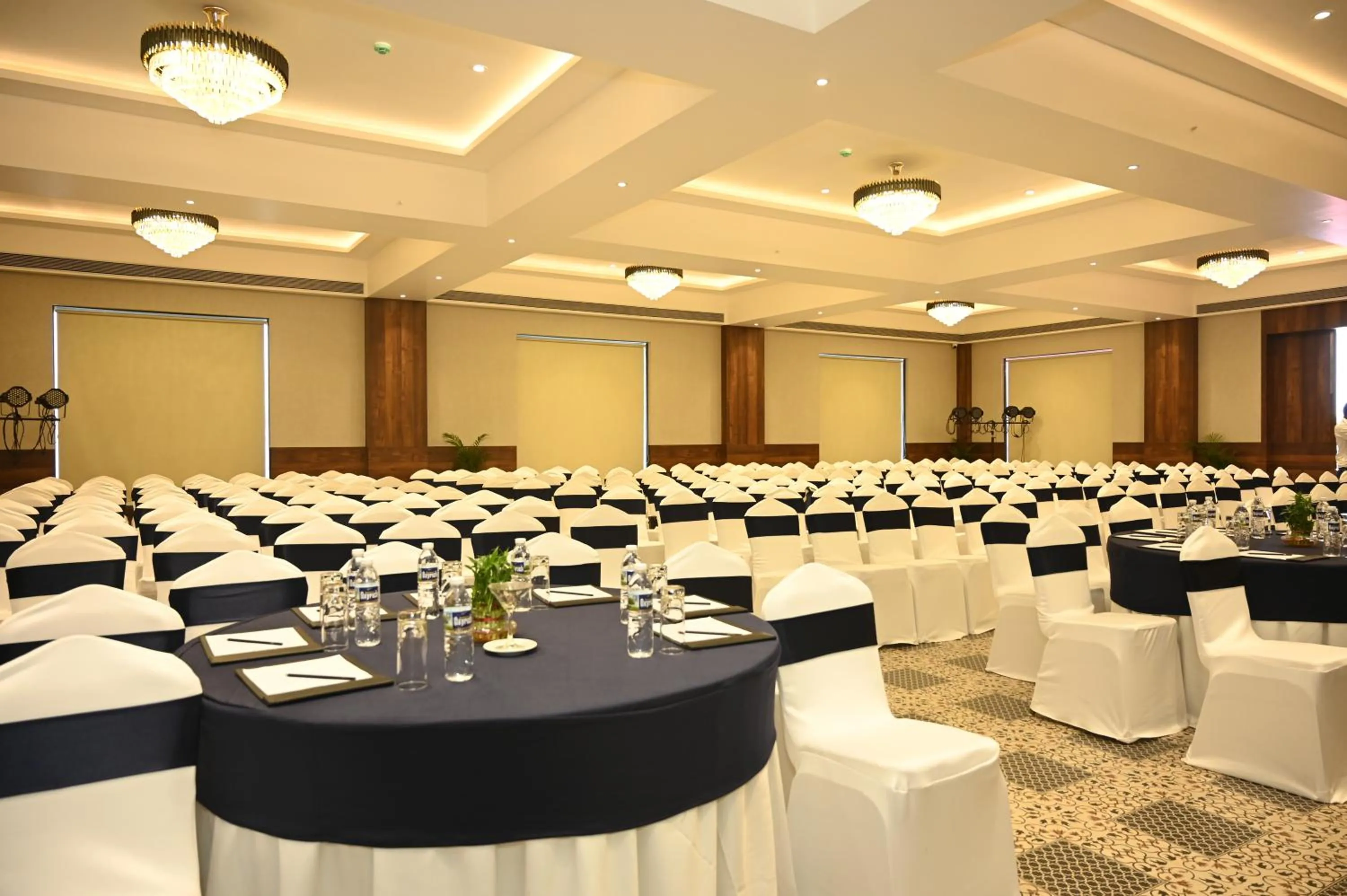 Banquet/Function facilities in Effotel by Sayaji Sarola