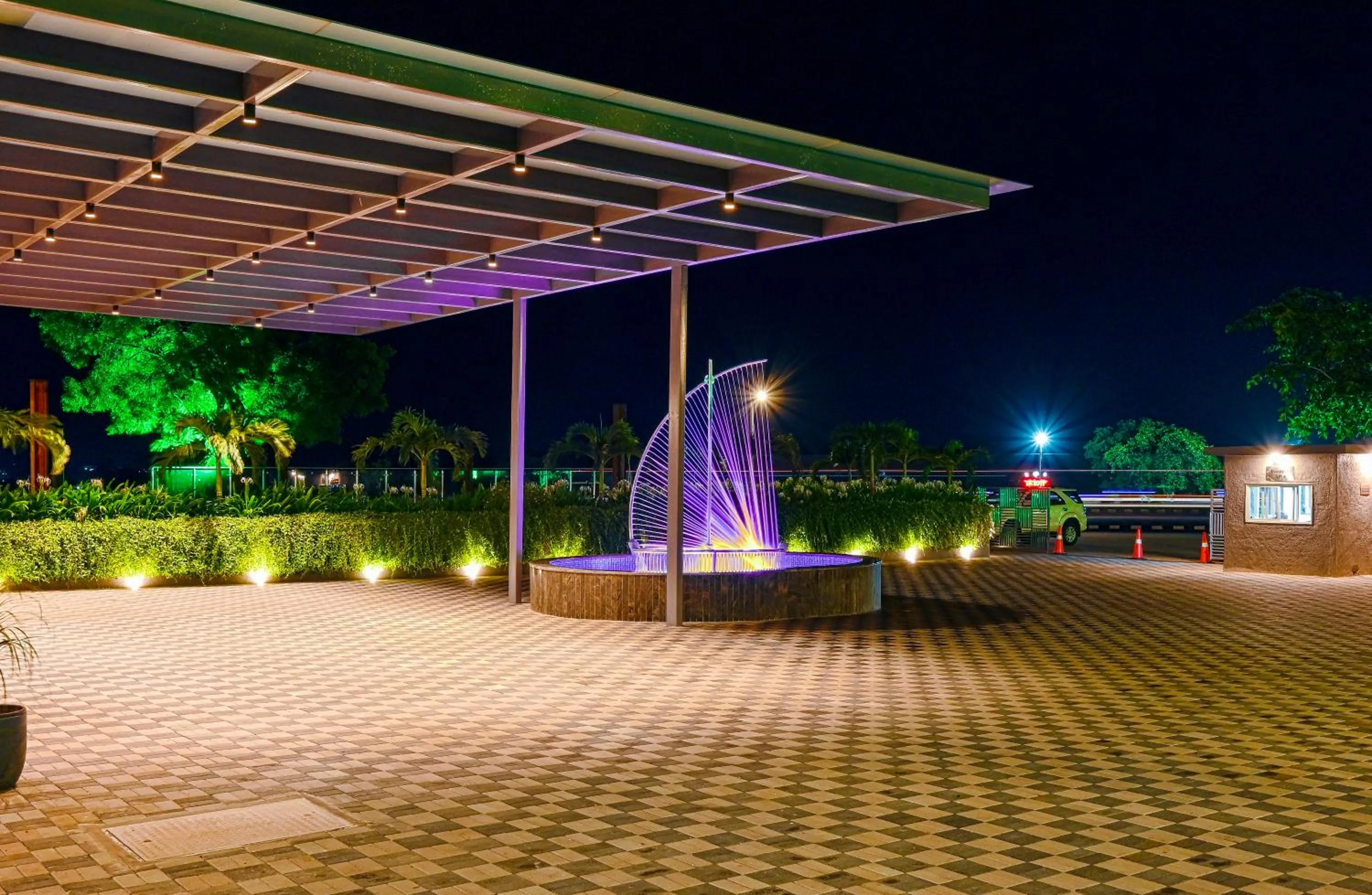 Facade/entrance in Effotel by Sayaji Sarola