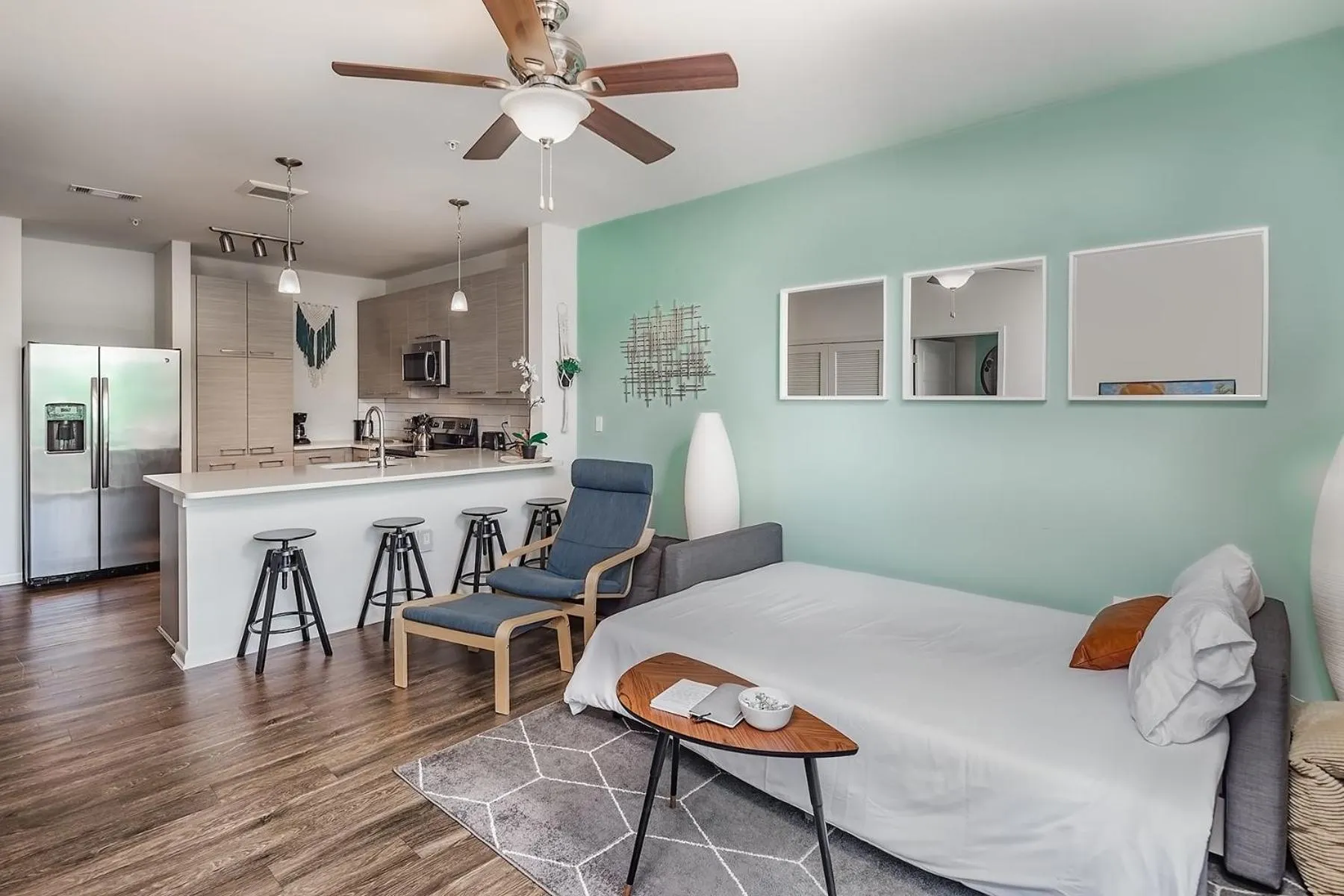 Uptown 4th Ward Luxury Apt Year-Round Pool