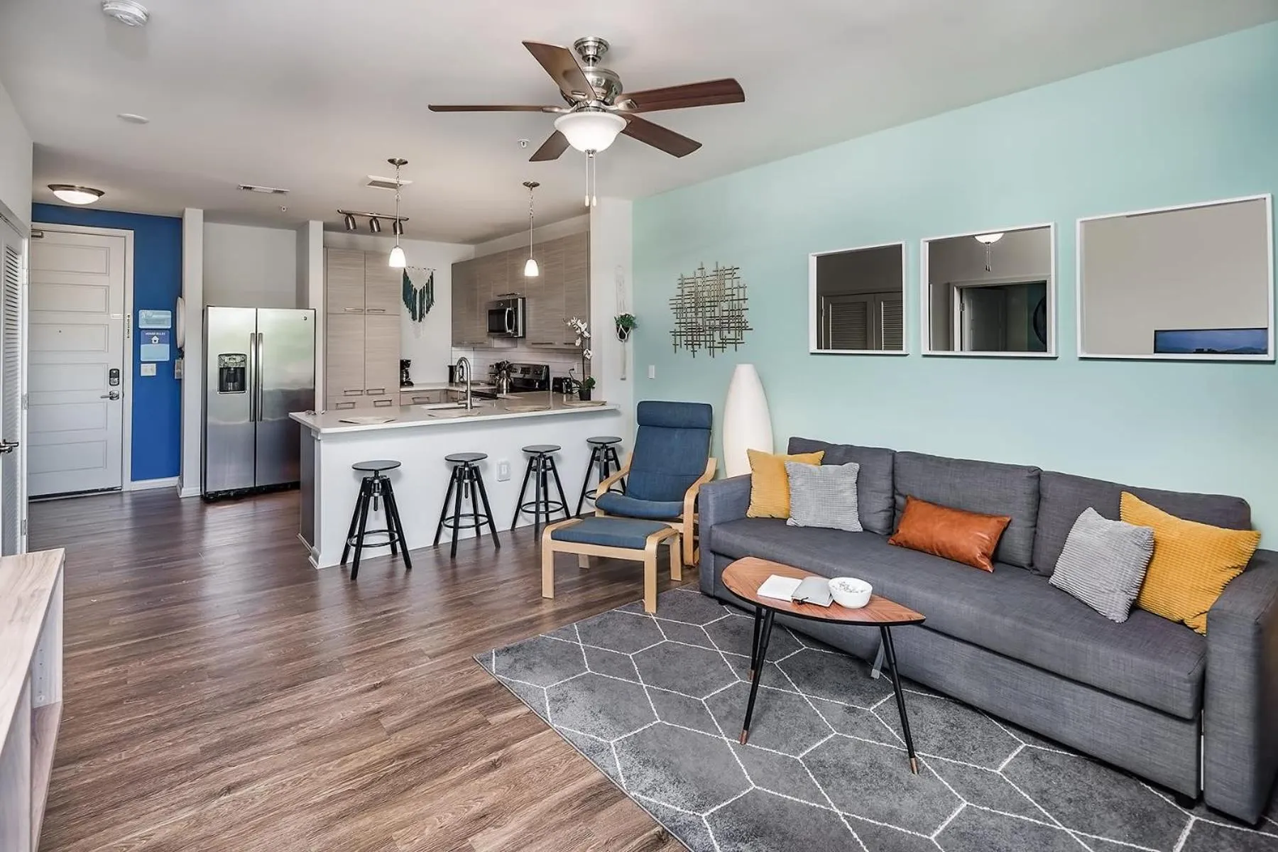 Uptown 4th Ward Luxury Apt Year-Round Pool