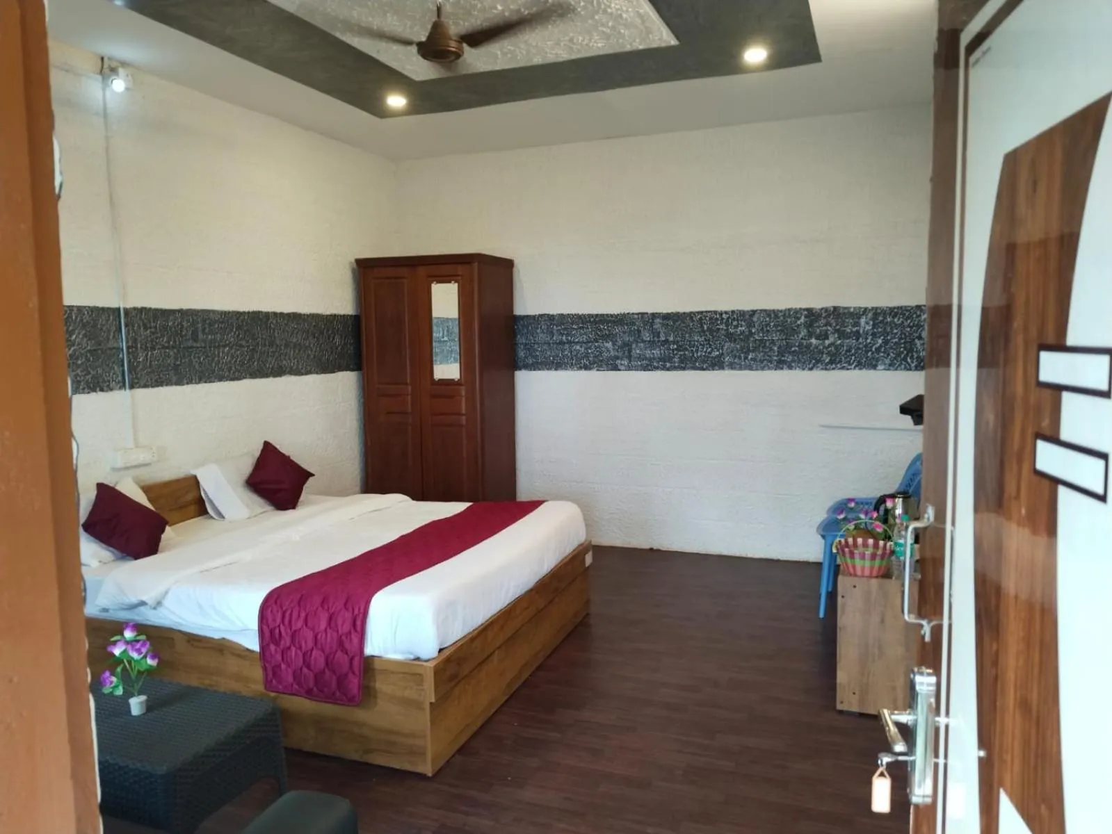 Bedroom, Bed in Cholai Resorts & Hotels