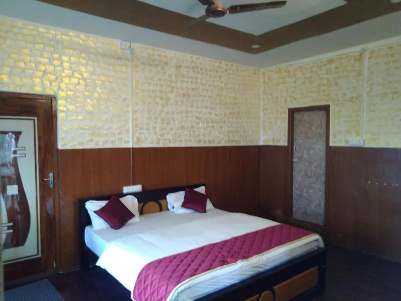 Bed in Cholai Resorts & Hotels