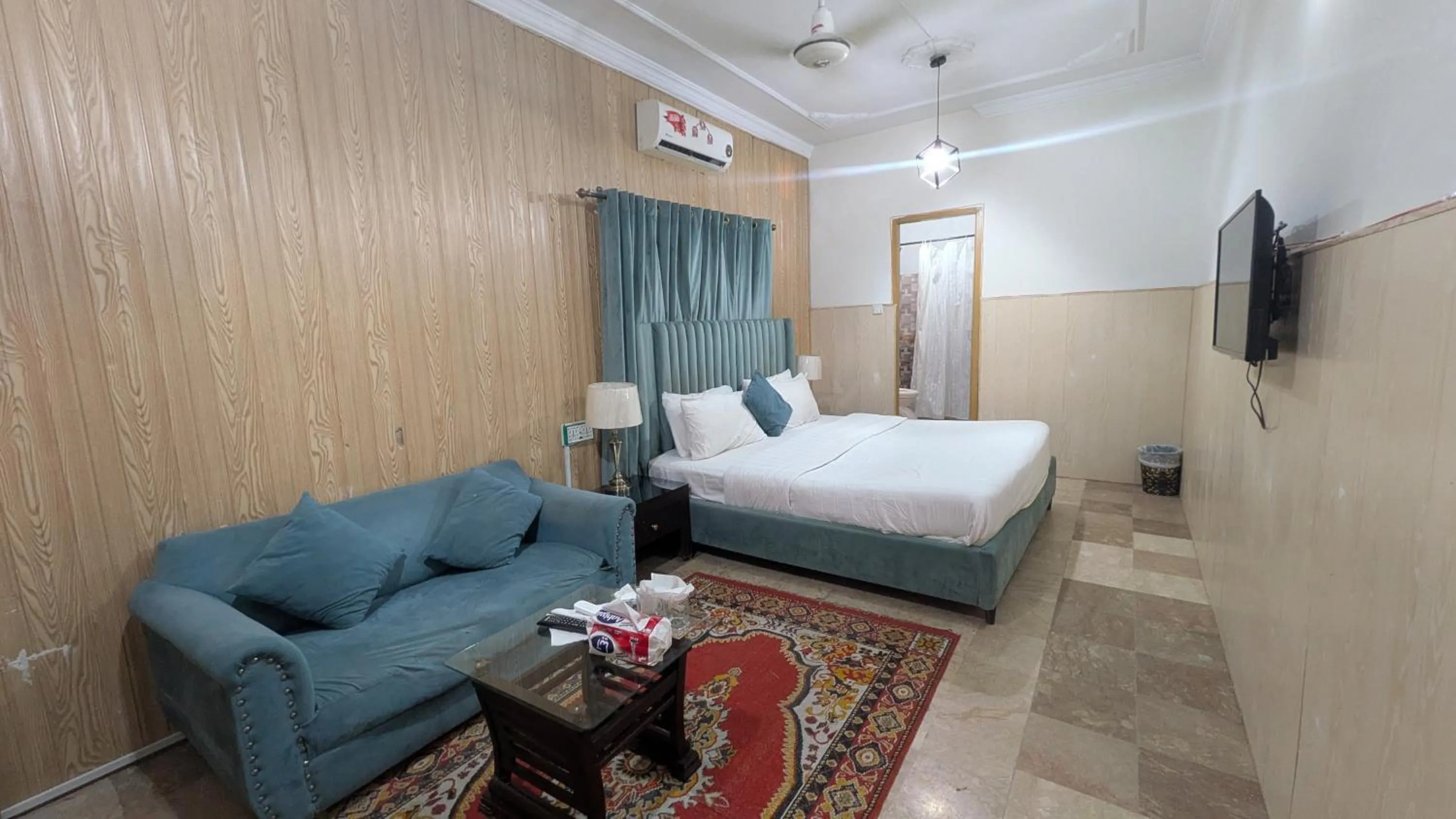 Bed in Executive Royal Garden