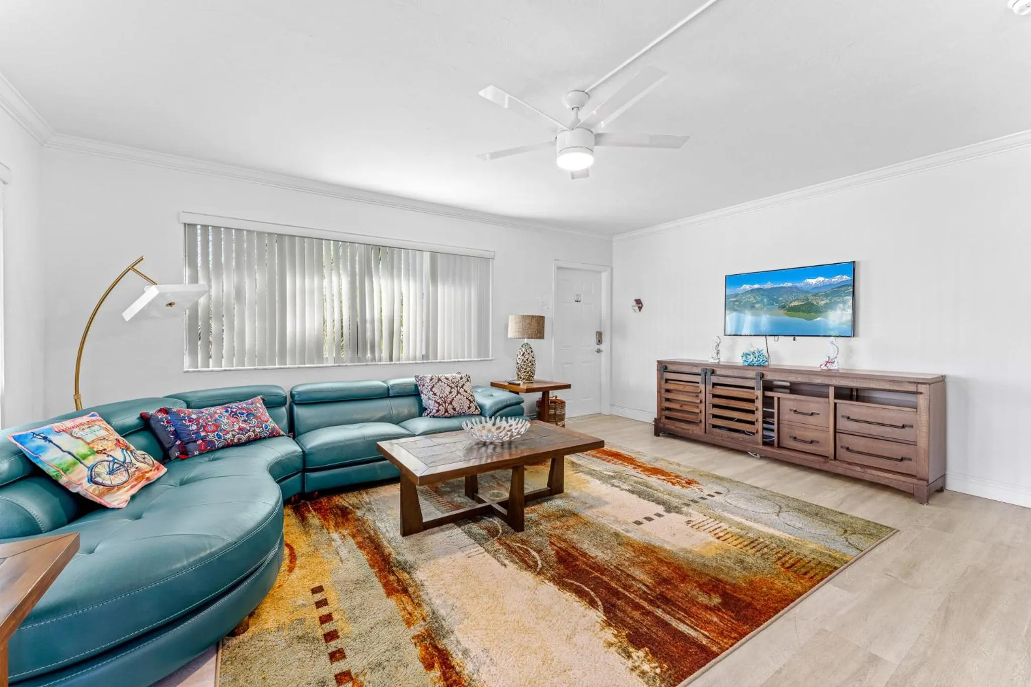 2-Min Walk to the Beach! Sleeps 7 - Large 2BR2BA #5