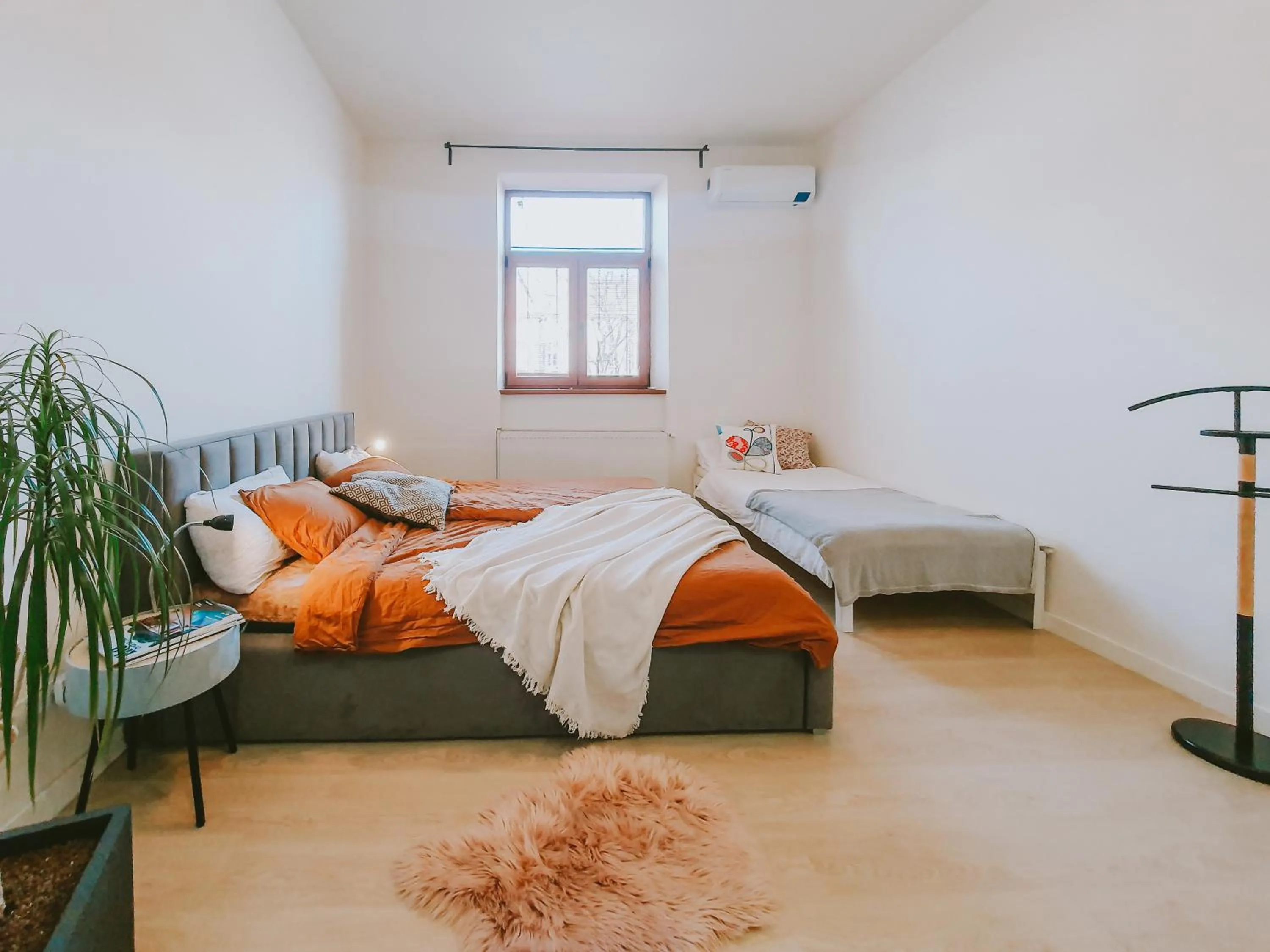 Bed in Priestranný apartmán v centre
