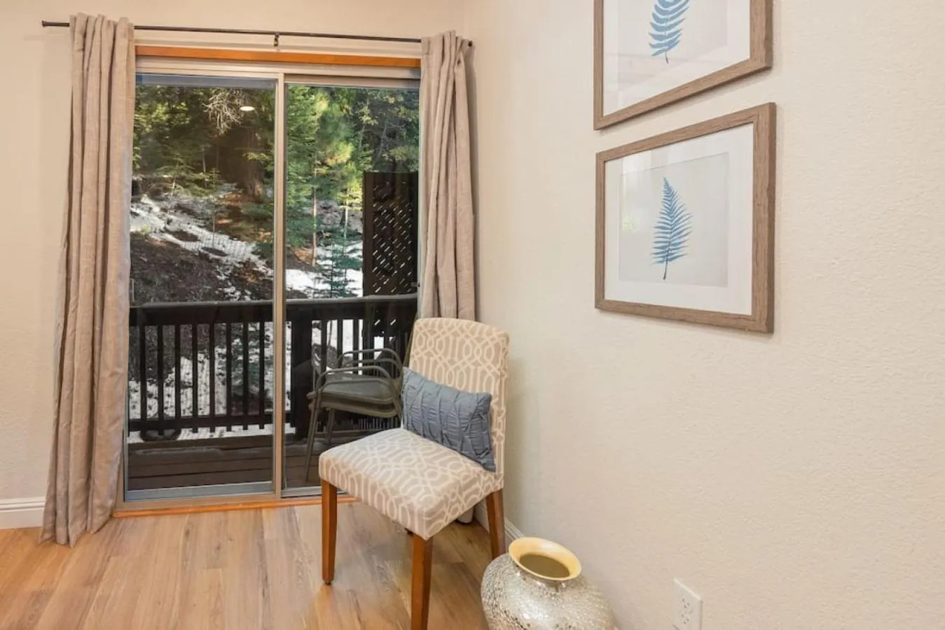 Corlieu Falls Cabin in Sugar Pine 8 miles from Yosemite with Gazebo, Hot tub a shack and Bar top