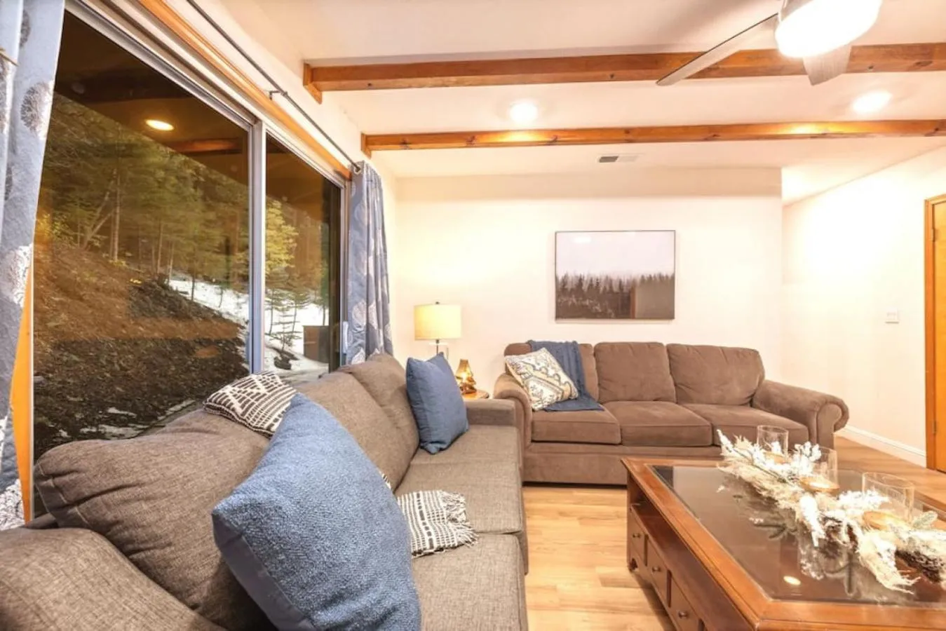 Corlieu Falls Cabin in Sugar Pine 8 miles from Yosemite with Gazebo, Hot tub a shack and Bar top