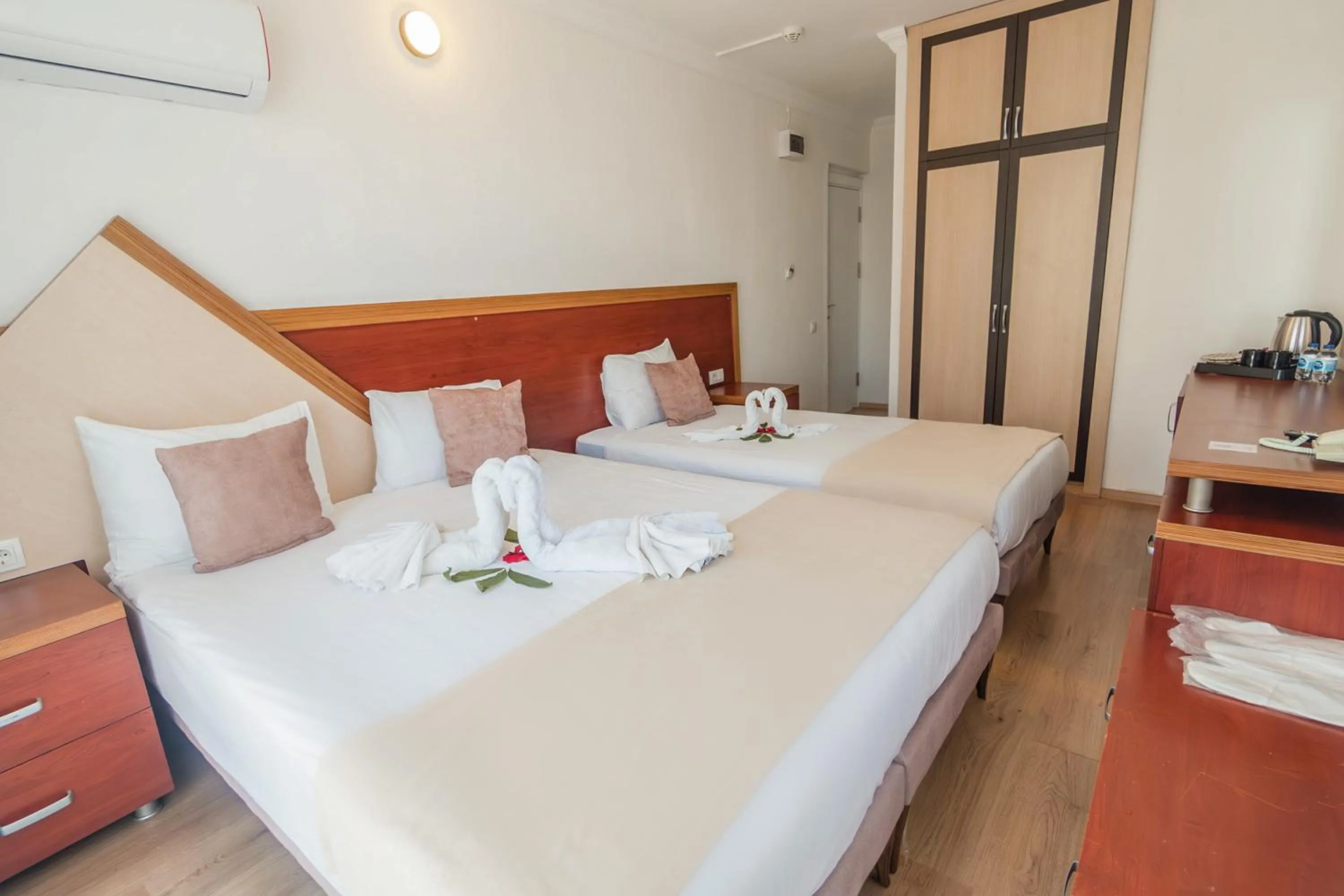 Family, Bed in Far Life Hotel