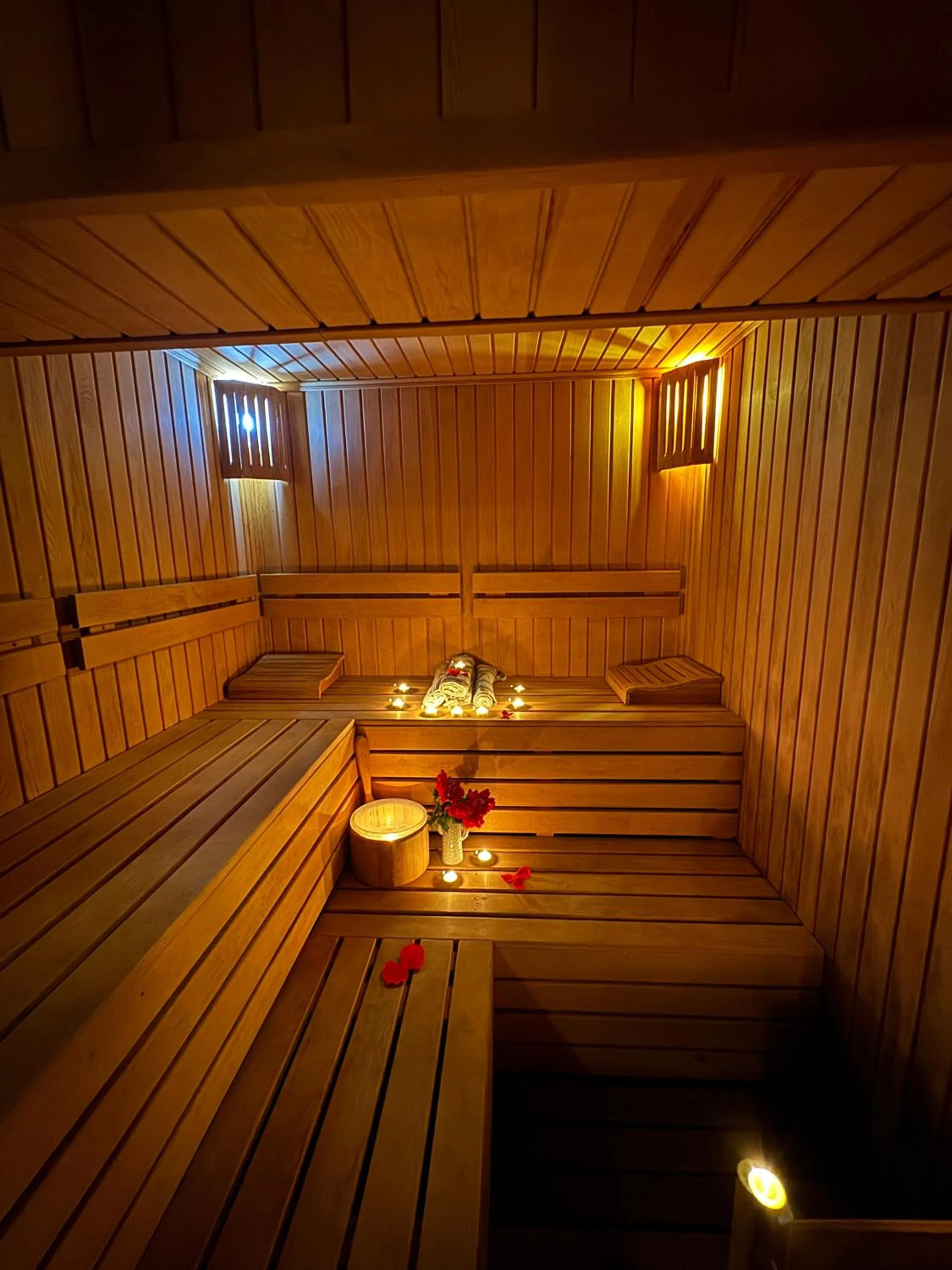 Sauna in Far Life Hotel