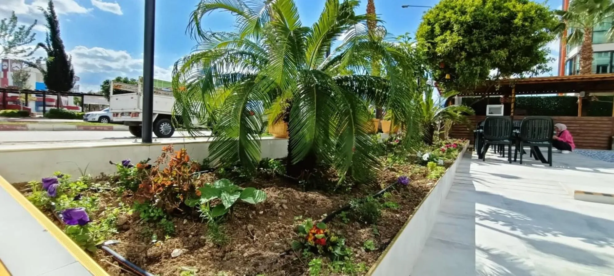 Garden in Far Life Hotel