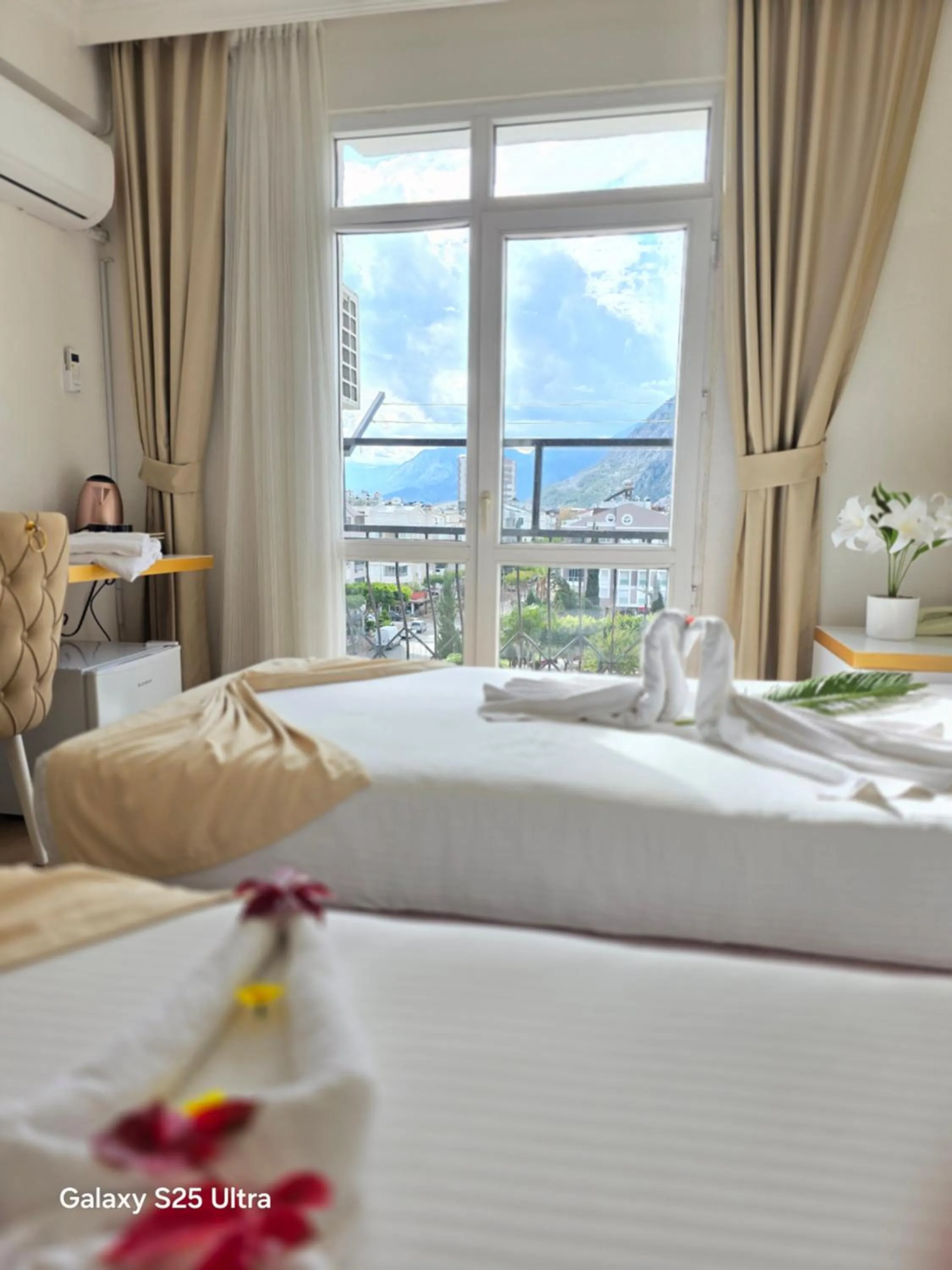 Natural landscape, Bed in Far Life Hotel