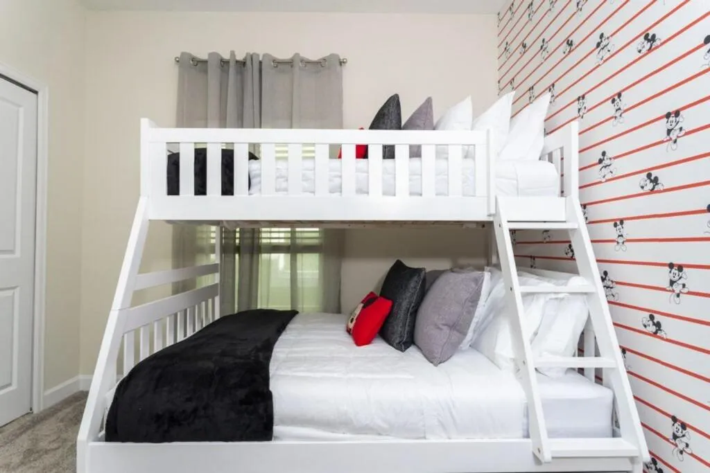 Other, Bed in Amazing Villa 5BR Heated Pool Themed Rooms - 5 miles Disney - FREE POOL HEAT BBQ