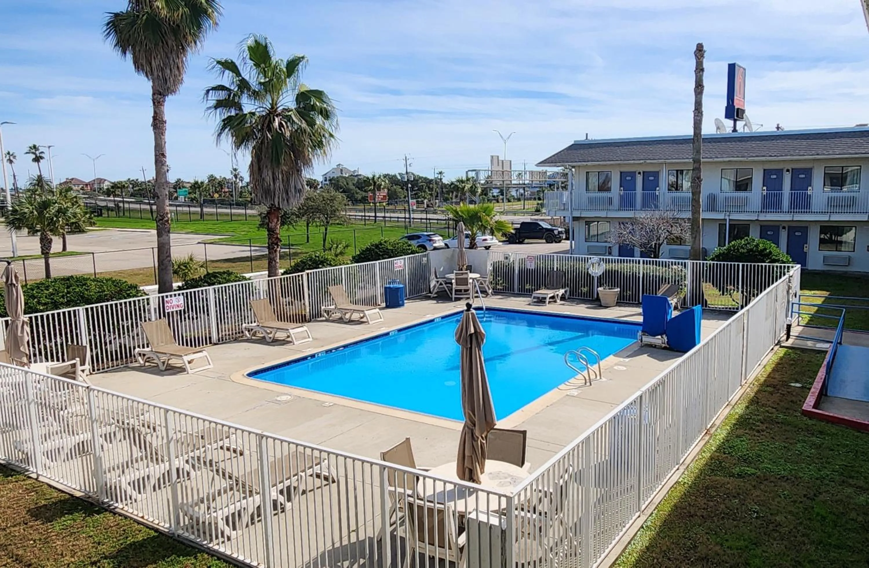 Property building in Studio 6 Galveston TX