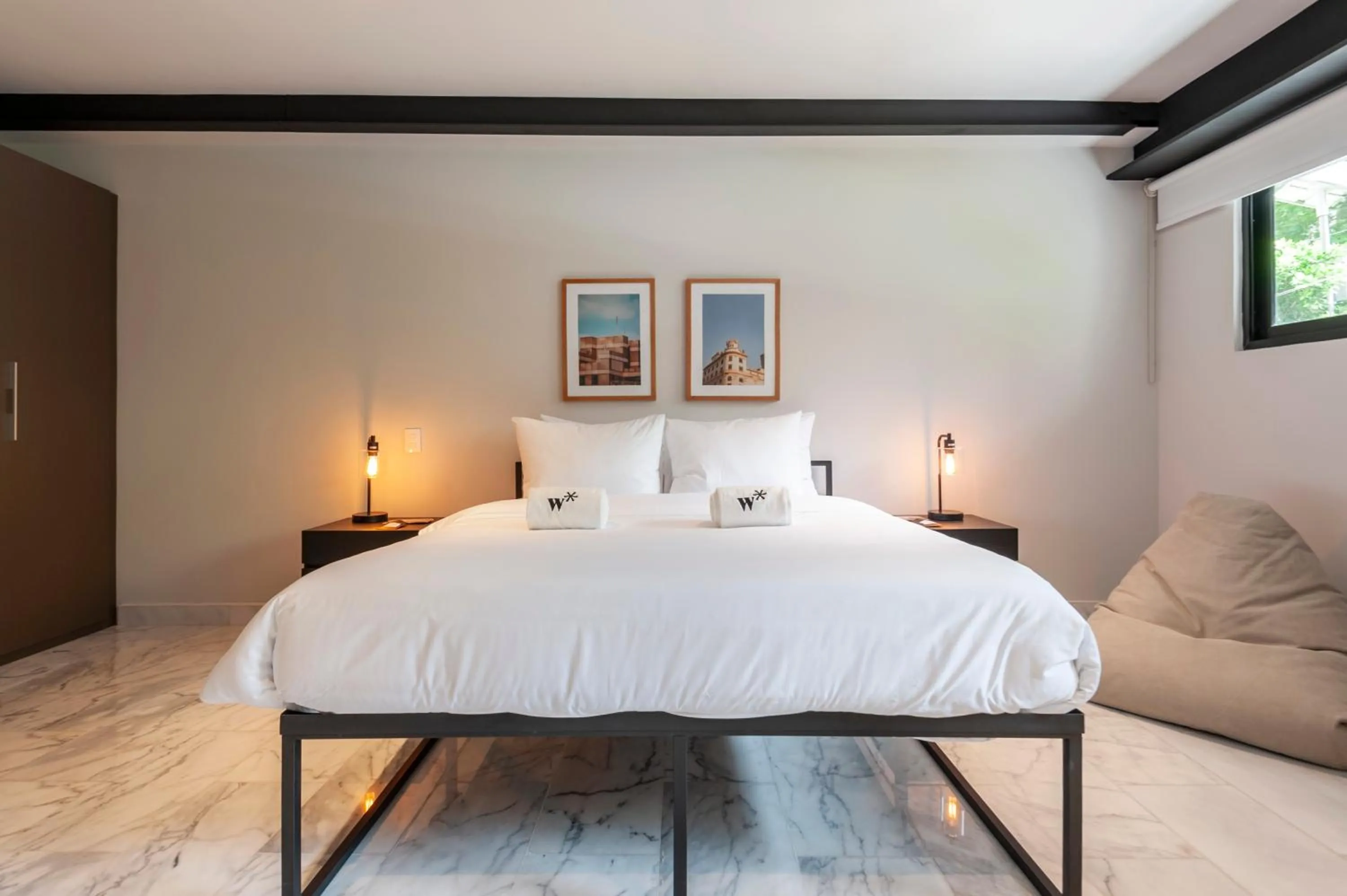 Bedroom in Arquimedes 138 by Wynwood House