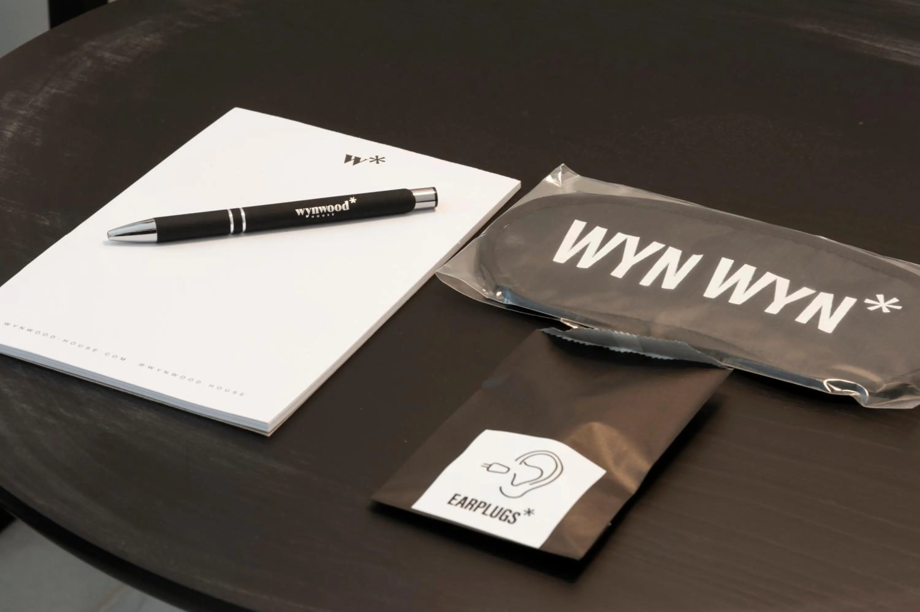 Decorative detail in Arquimedes 138 by Wynwood House