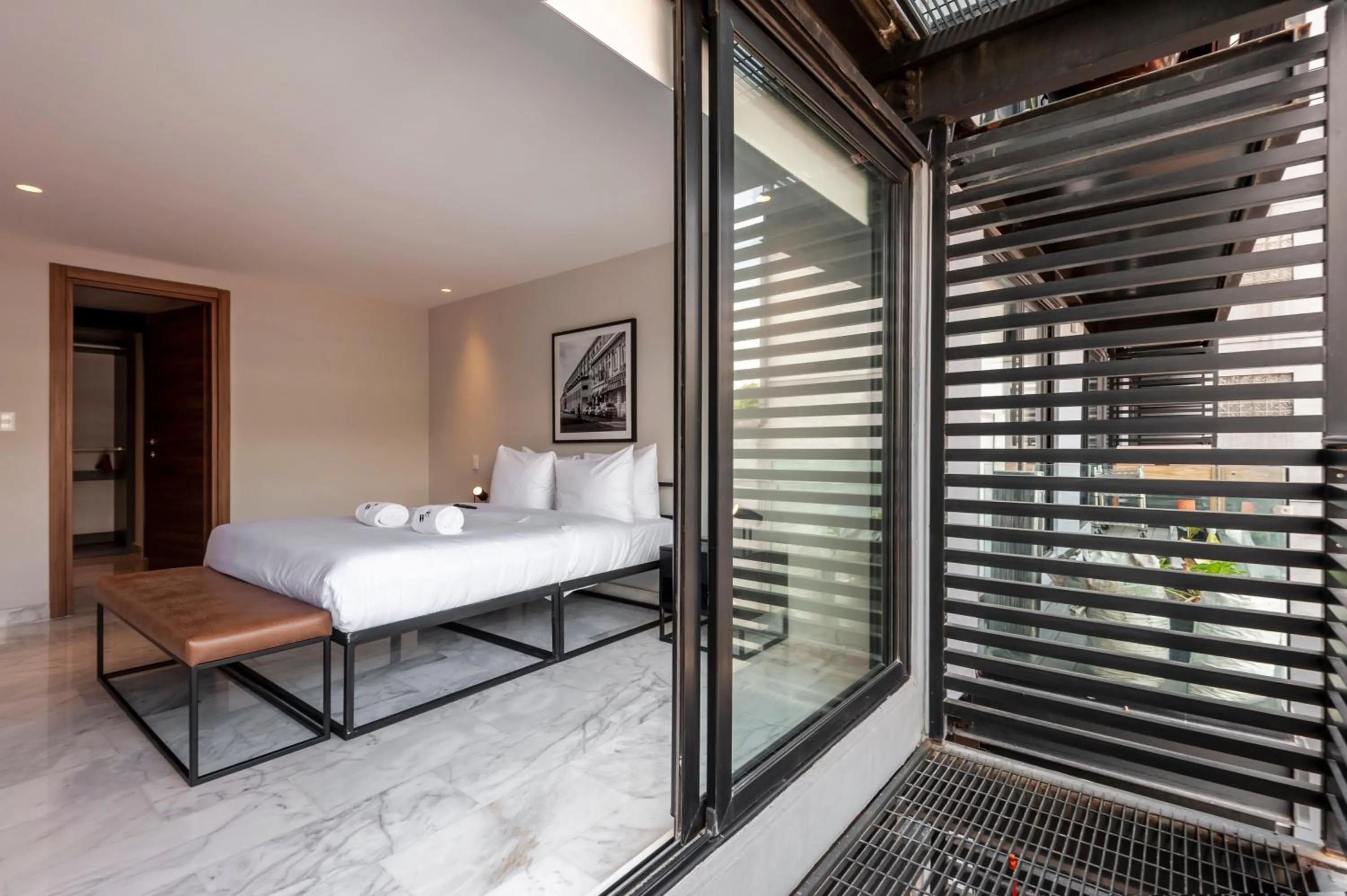 Bedroom in Arquimedes 138 by Wynwood House