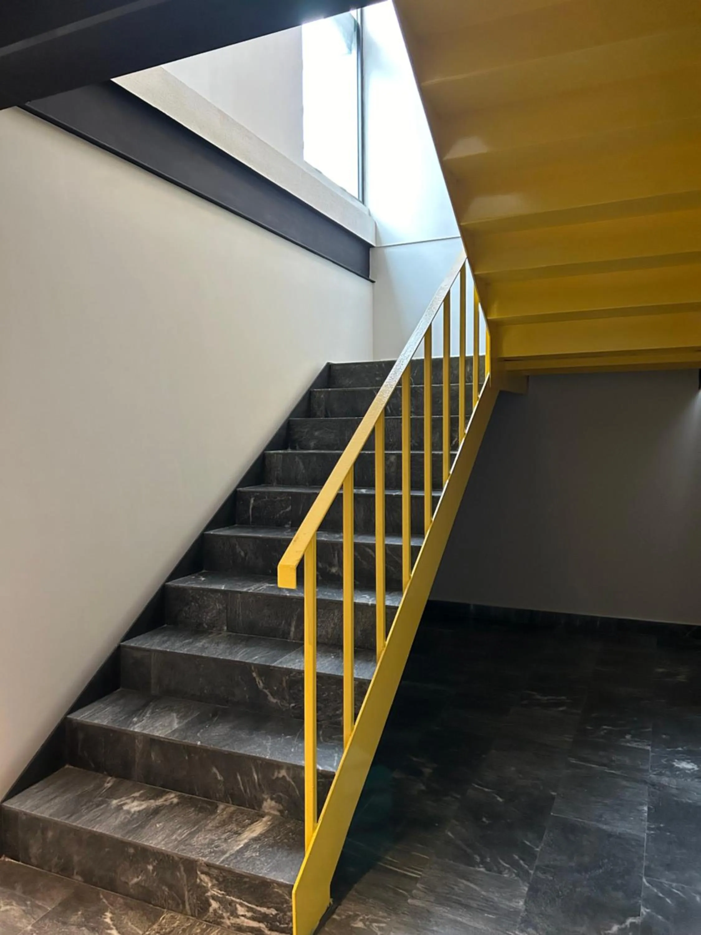 Photo of the whole room in Arquimedes 138 by Wynwood House