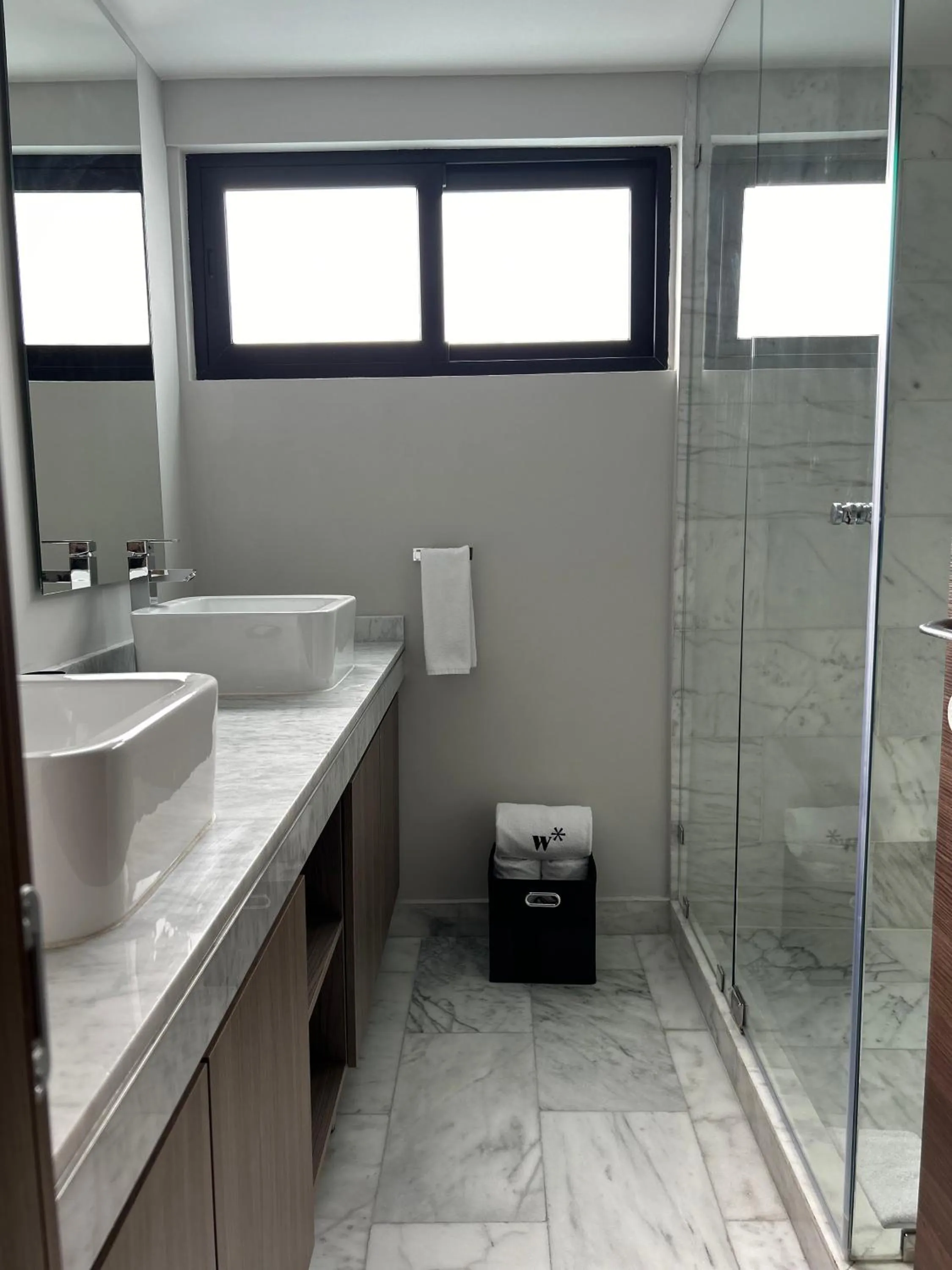 Bathroom in Arquimedes 138 by Wynwood House