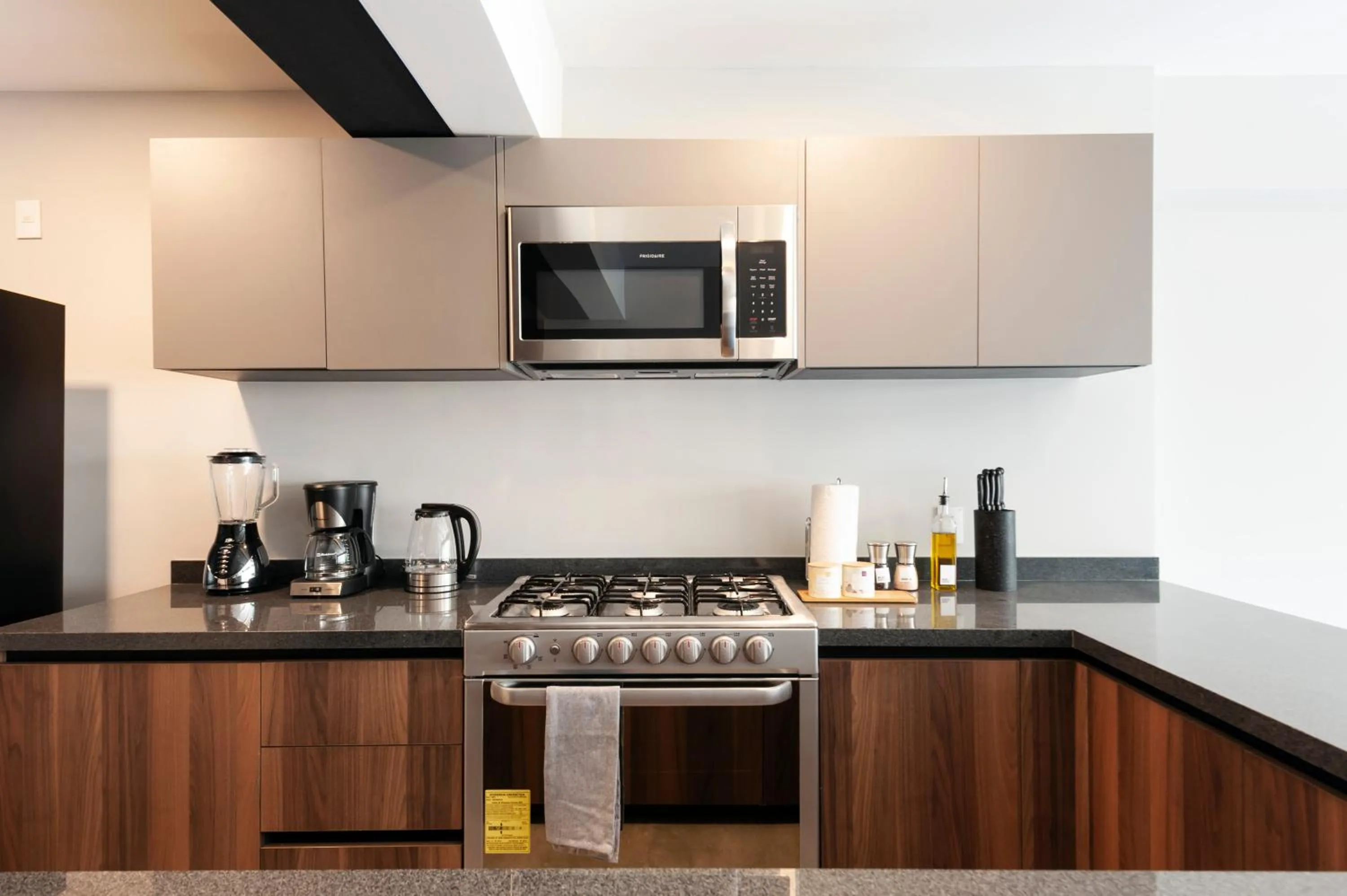 Kitchen or kitchenette in Arquimedes 138 by Wynwood House