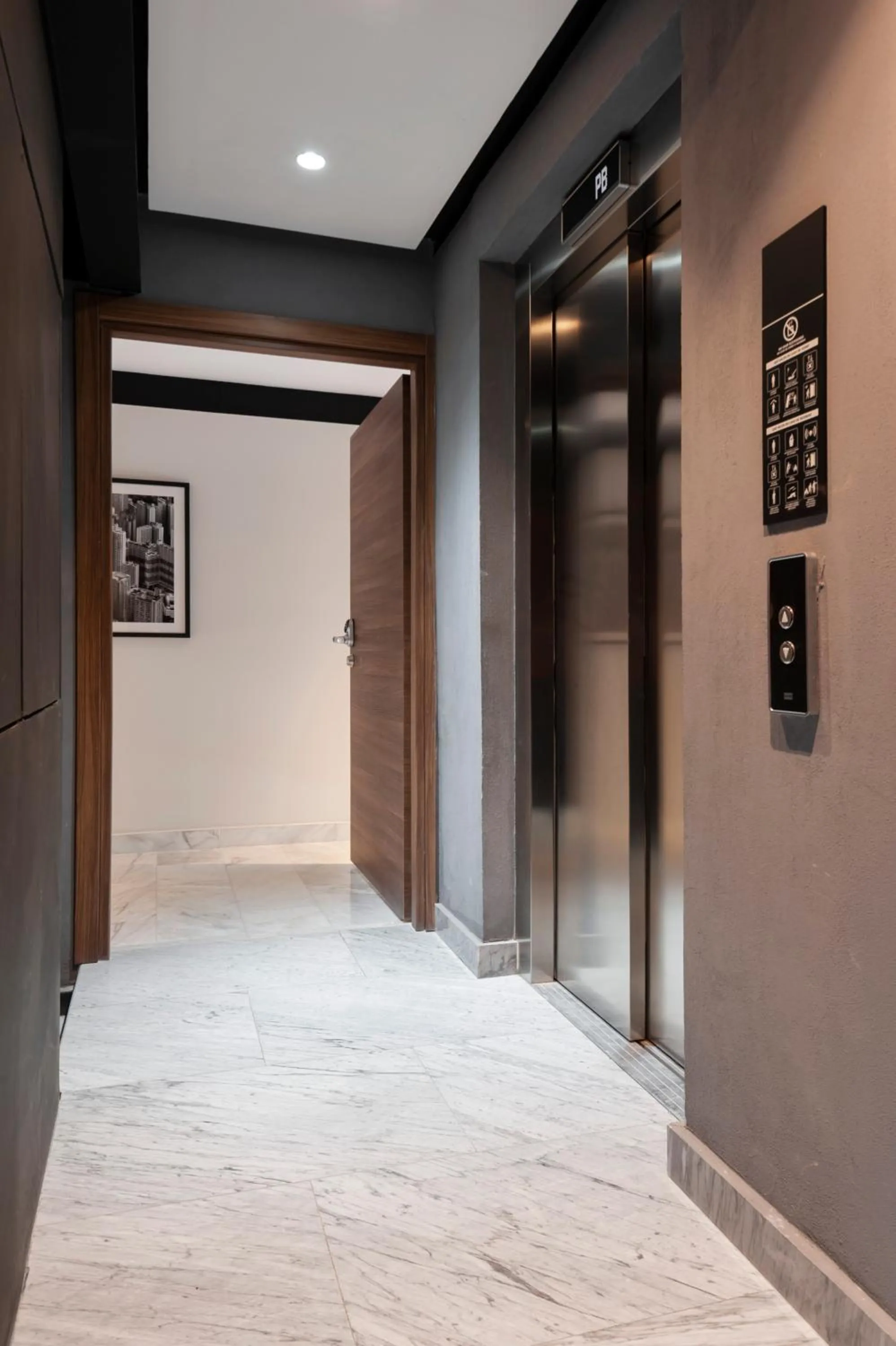 elevator in Arquimedes 138 by Wynwood House