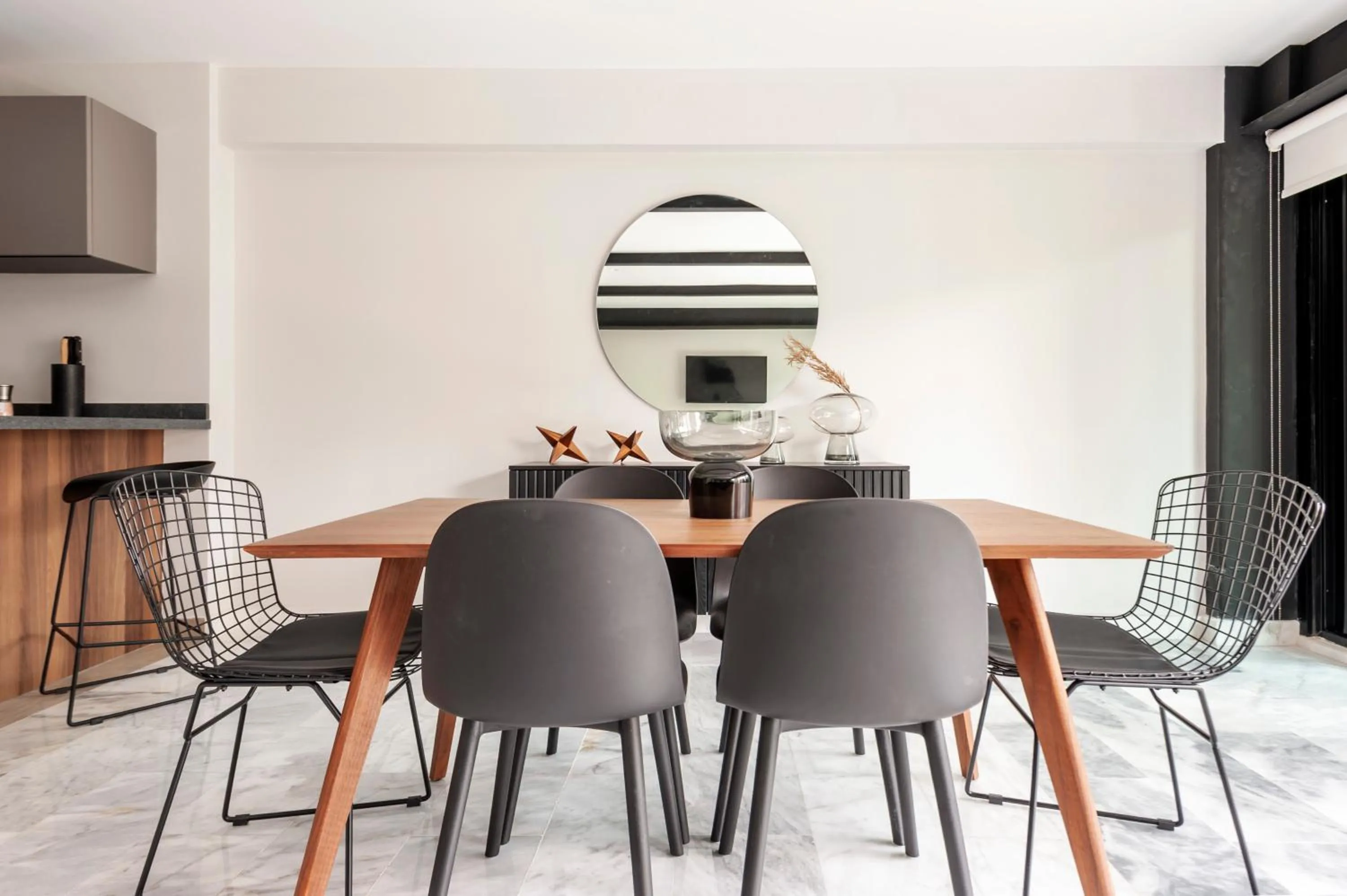 Dining area in Arquimedes 138 by Wynwood House