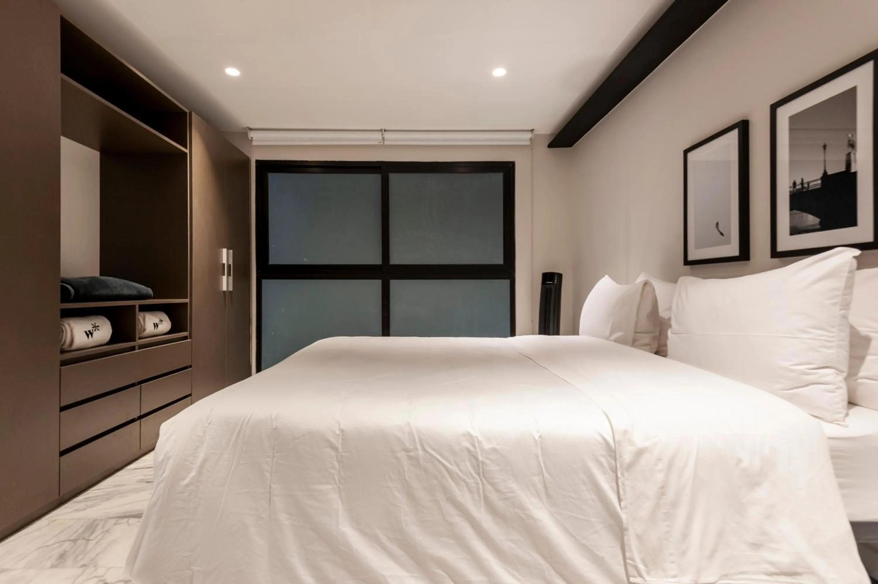 Bedroom in Arquimedes 138 by Wynwood House