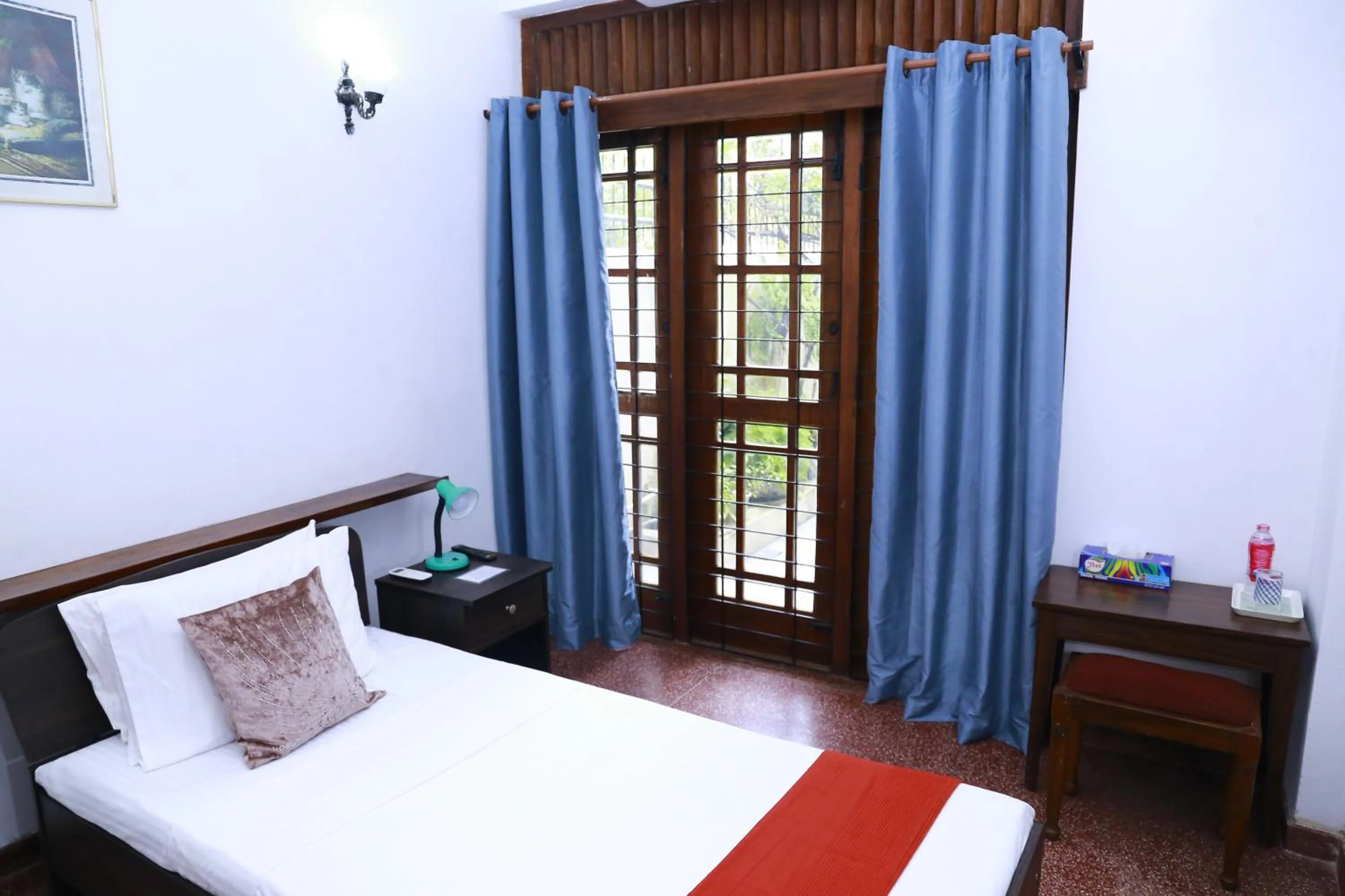 Bedroom, Bed in Oasis Colombo