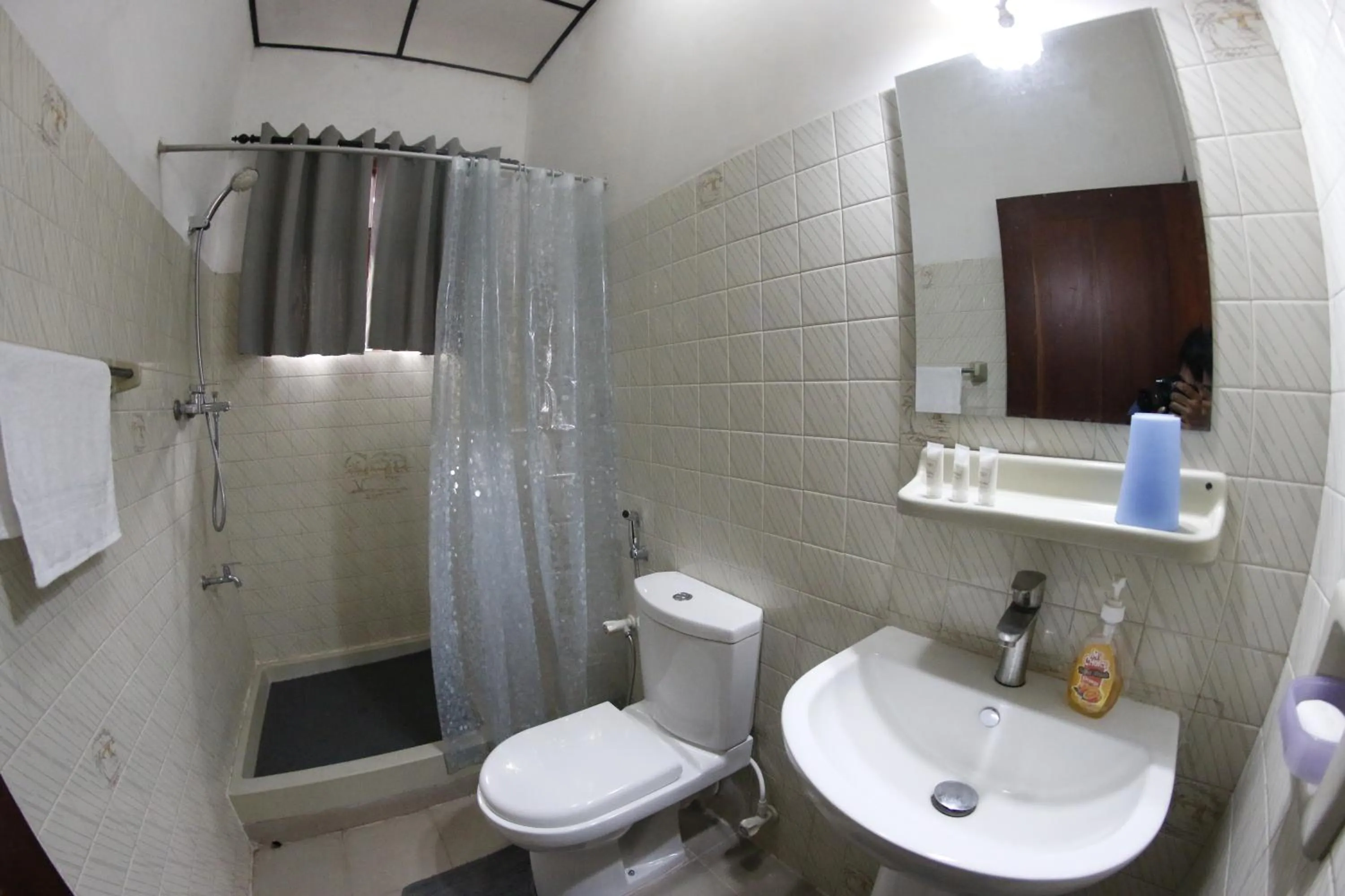 Bathroom in Oasis Colombo