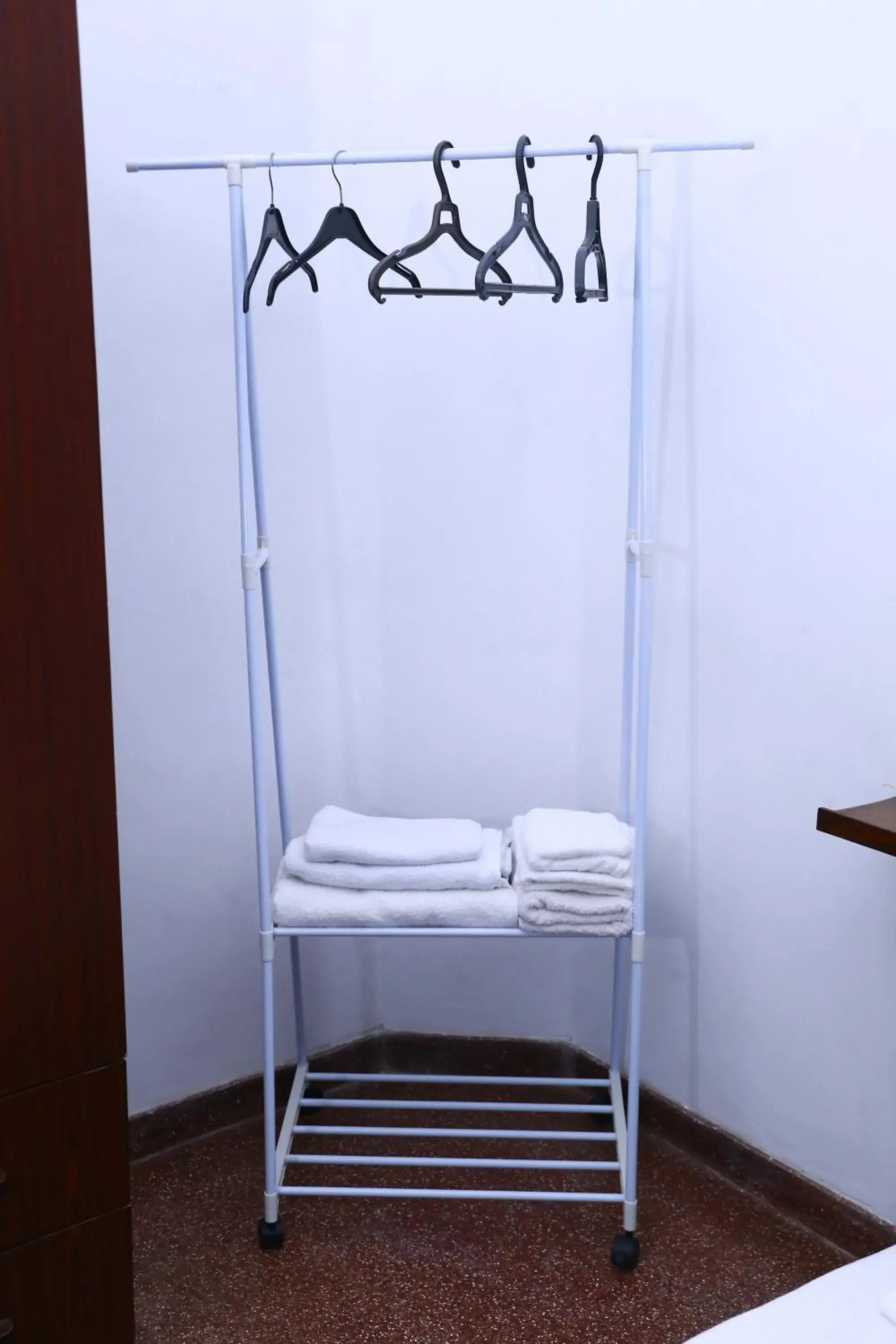 Deluxe Single Room - single occupancy in Oasis Colombo Deluxe Single Room - single occupancy in Oasis Colombo