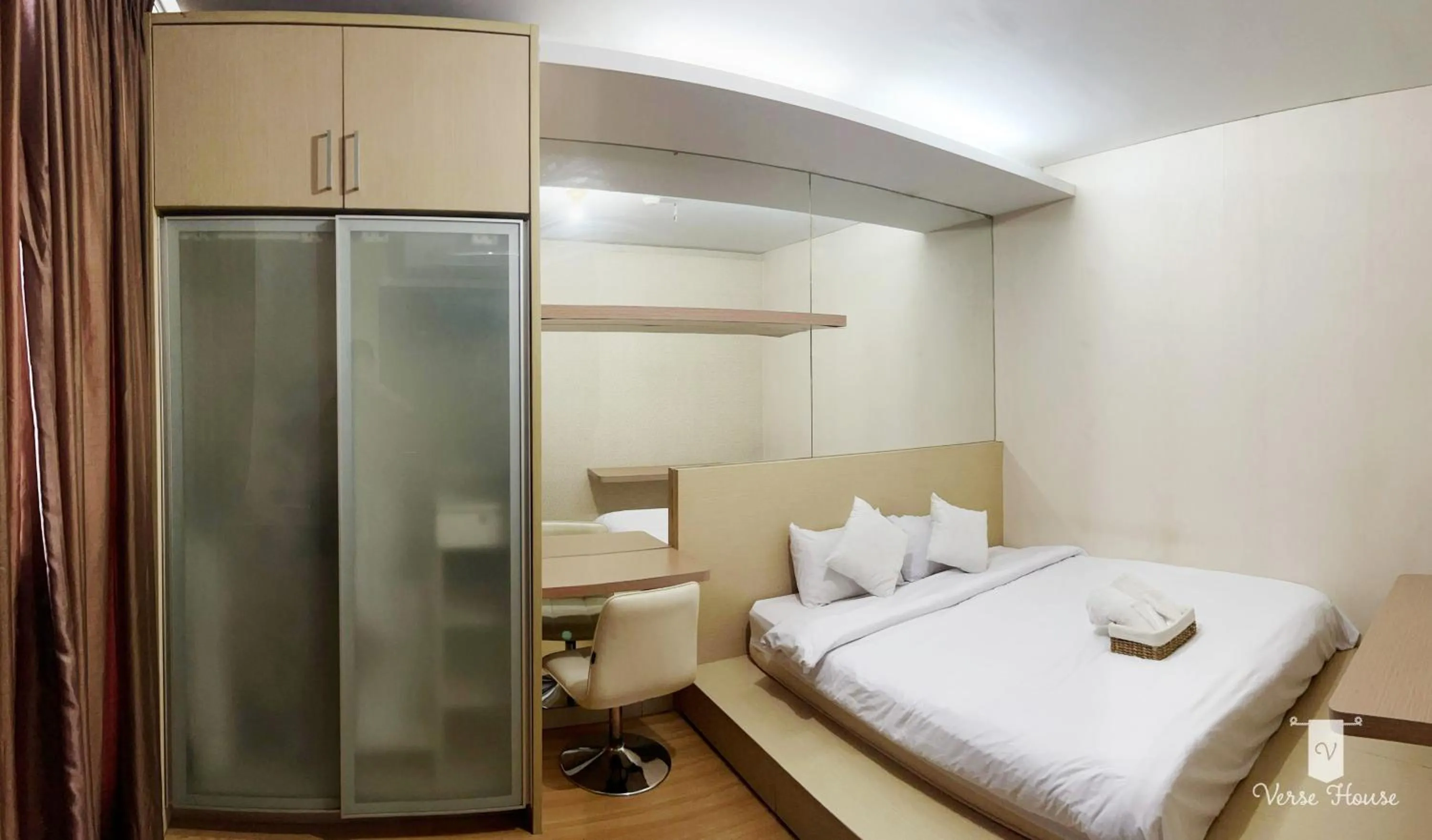 Bed in Luxe Living @Central Park