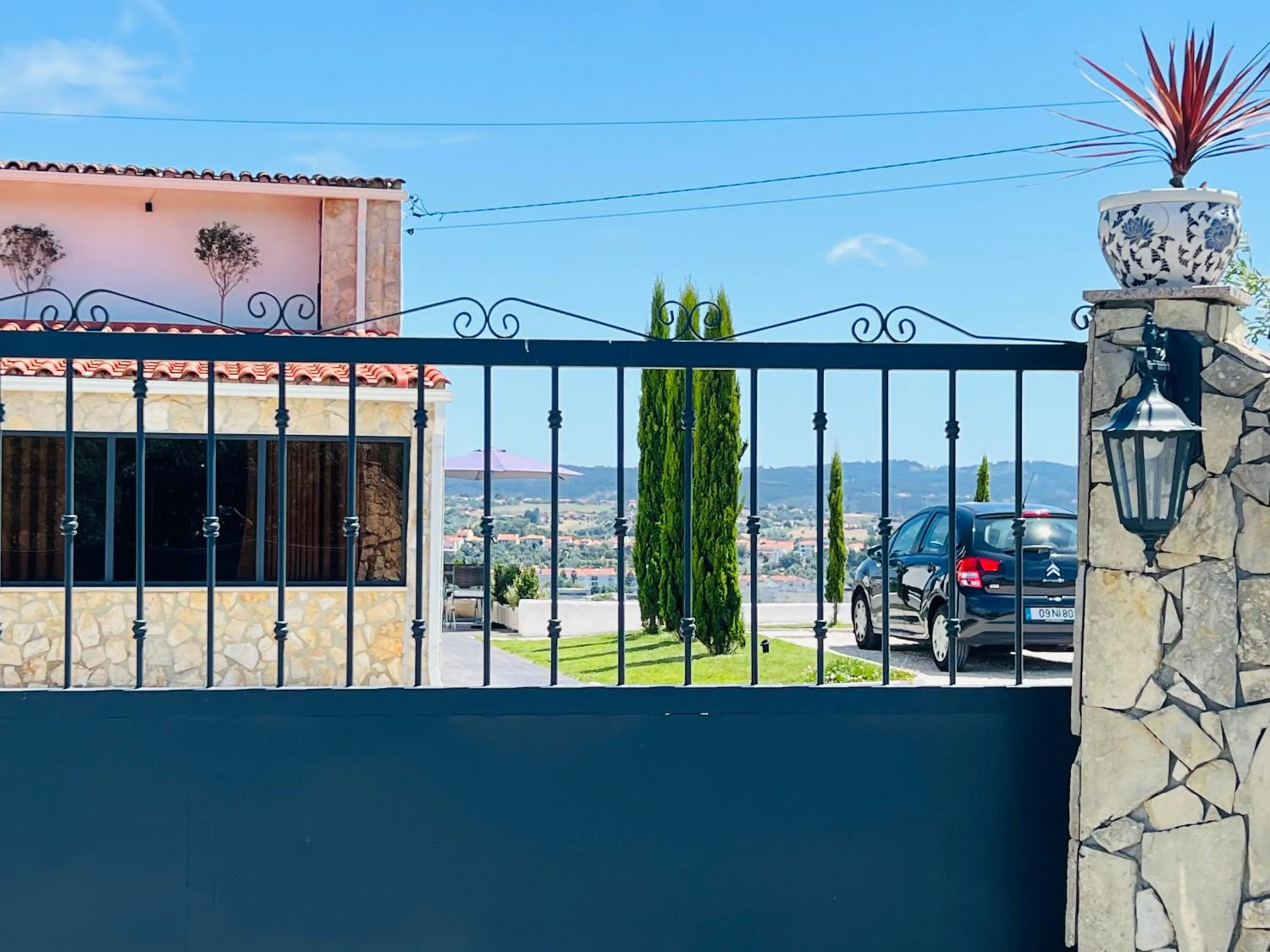 Vila Pombal Tomar Apartments - Pool & City Views
