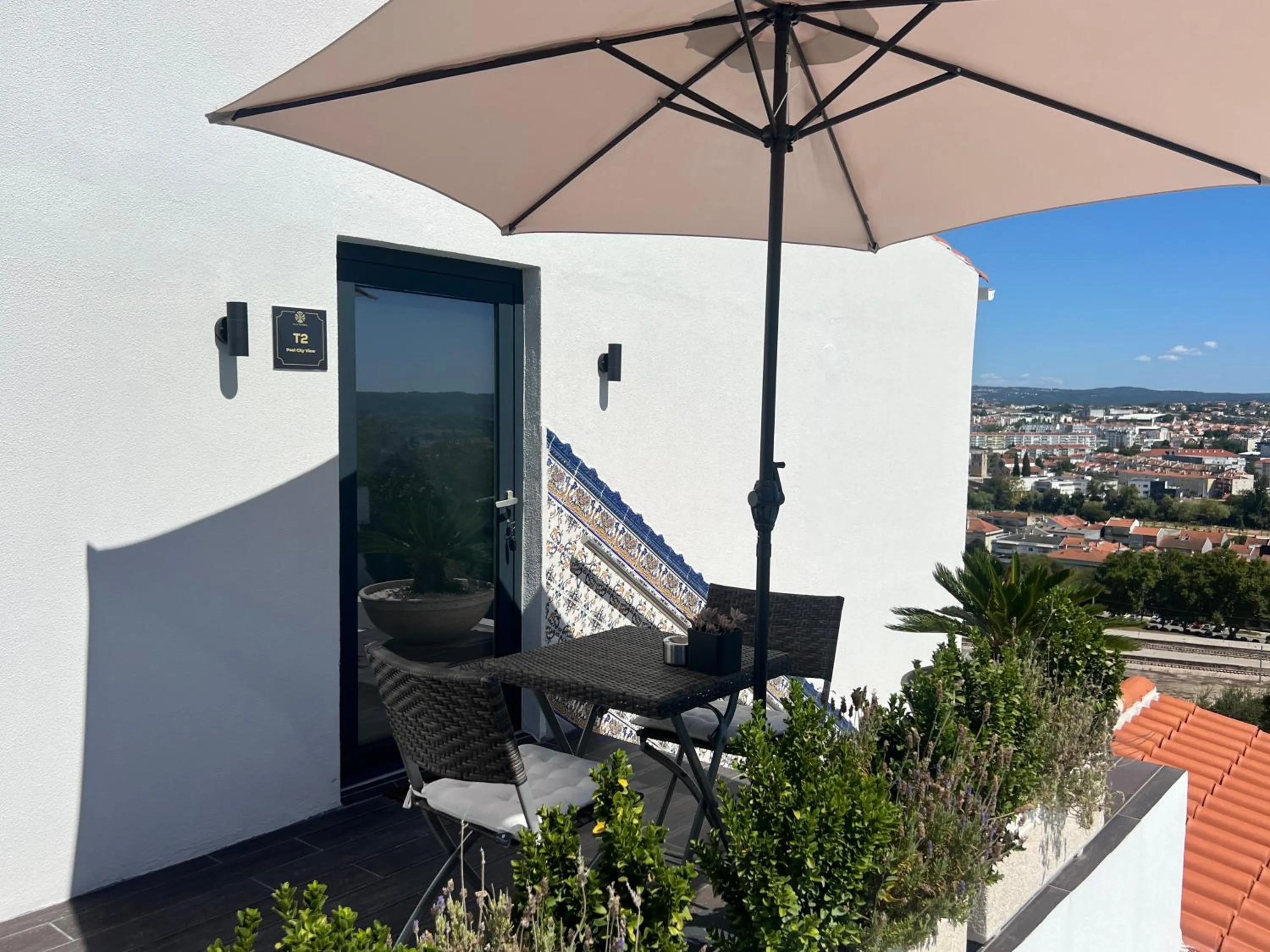 Vila Pombal Tomar Apartments - Pool & City Views