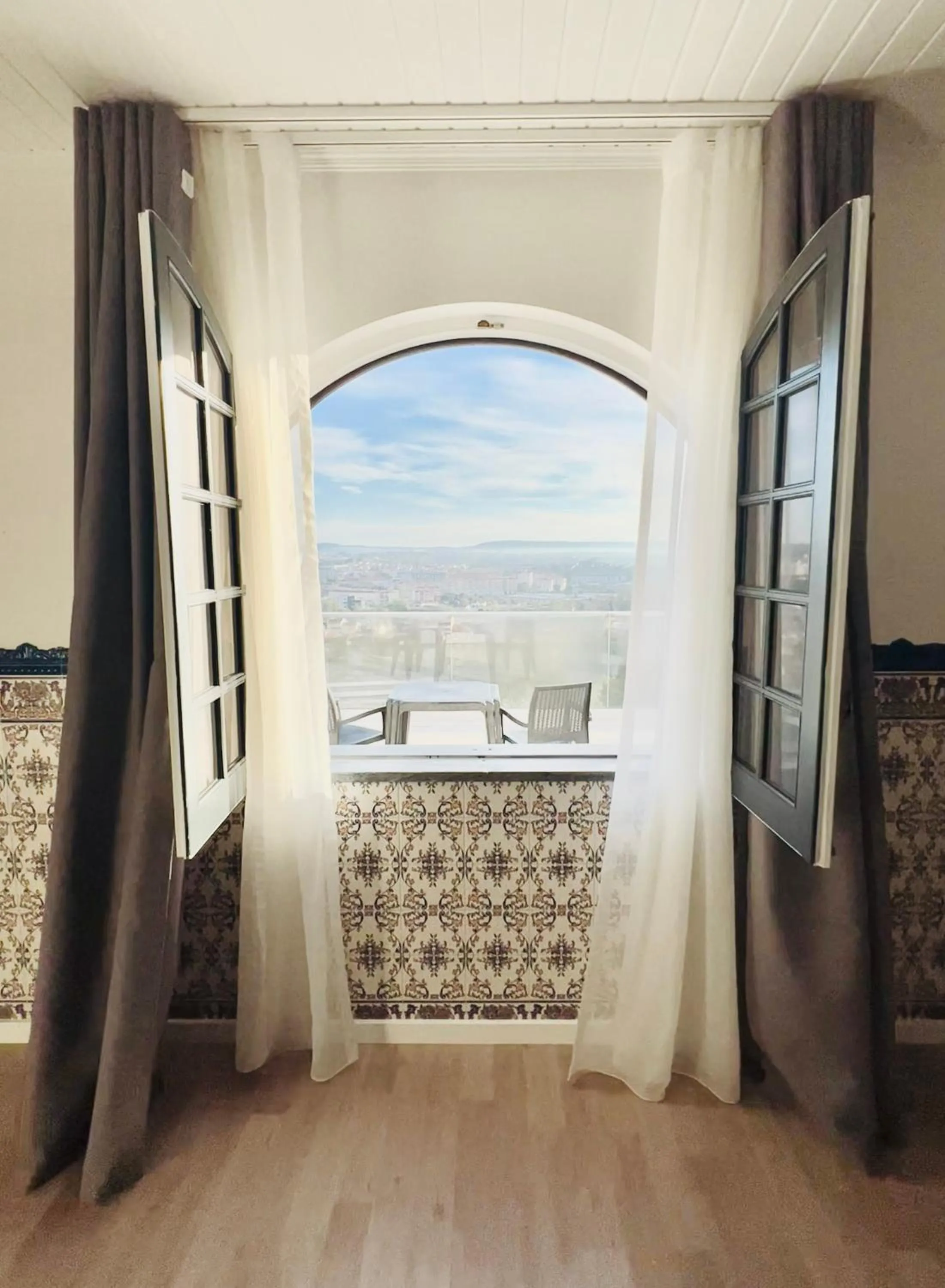 Vila Pombal Tomar Apartments - Pool & City Views