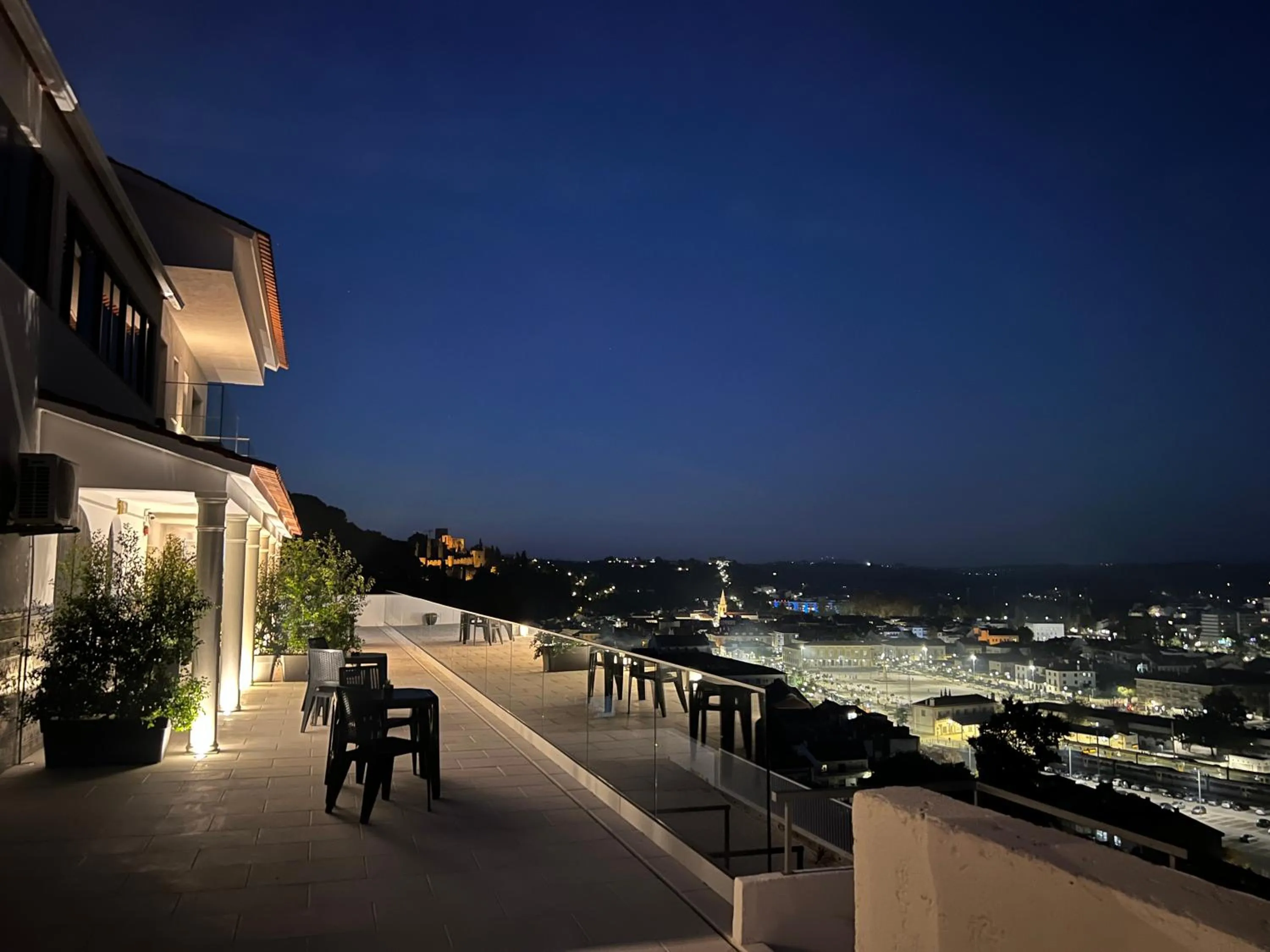 Vila Pombal Tomar Apartments - Pool & City Views