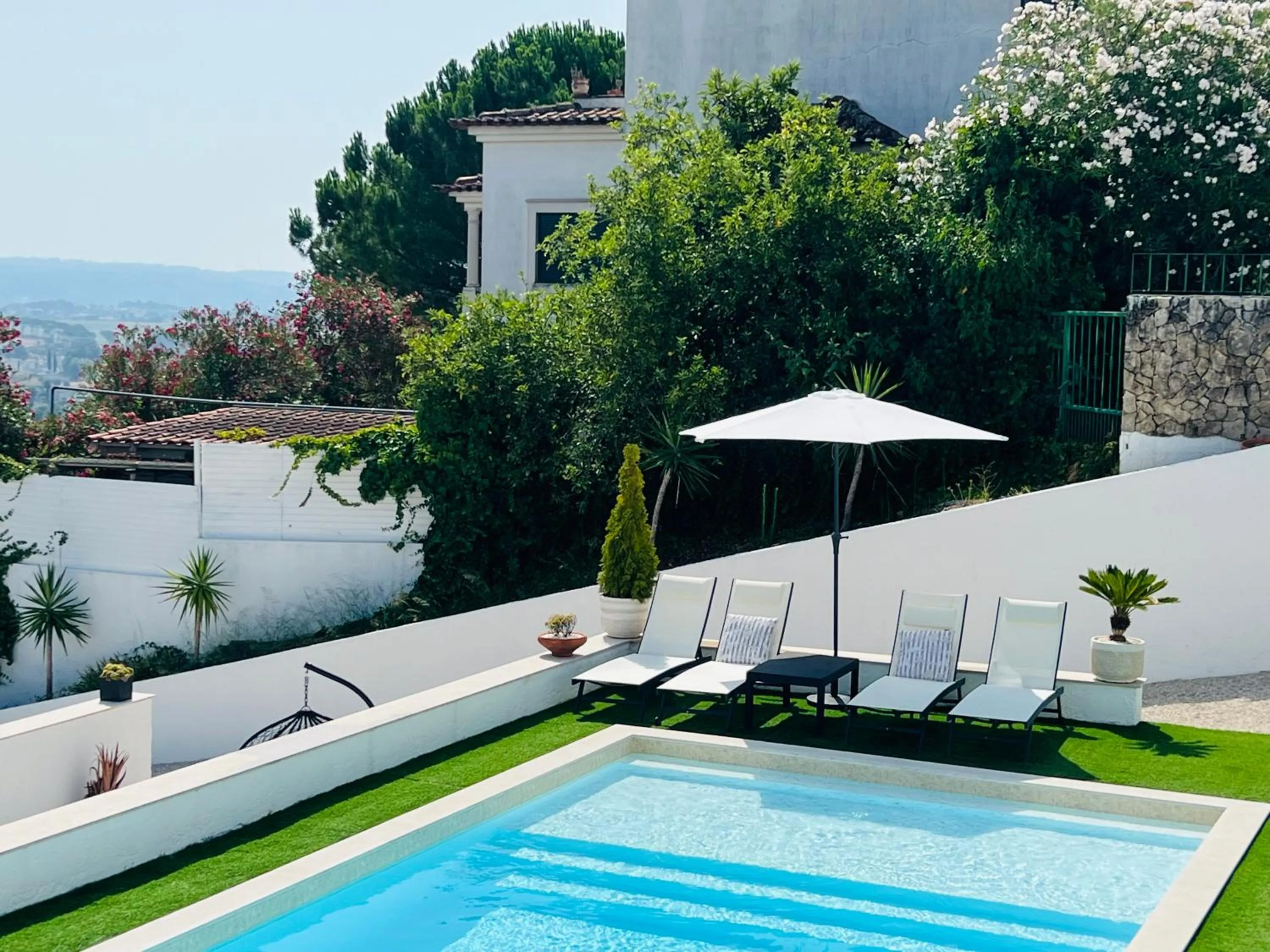 Vila Pombal Tomar Apartments - Pool & City Views