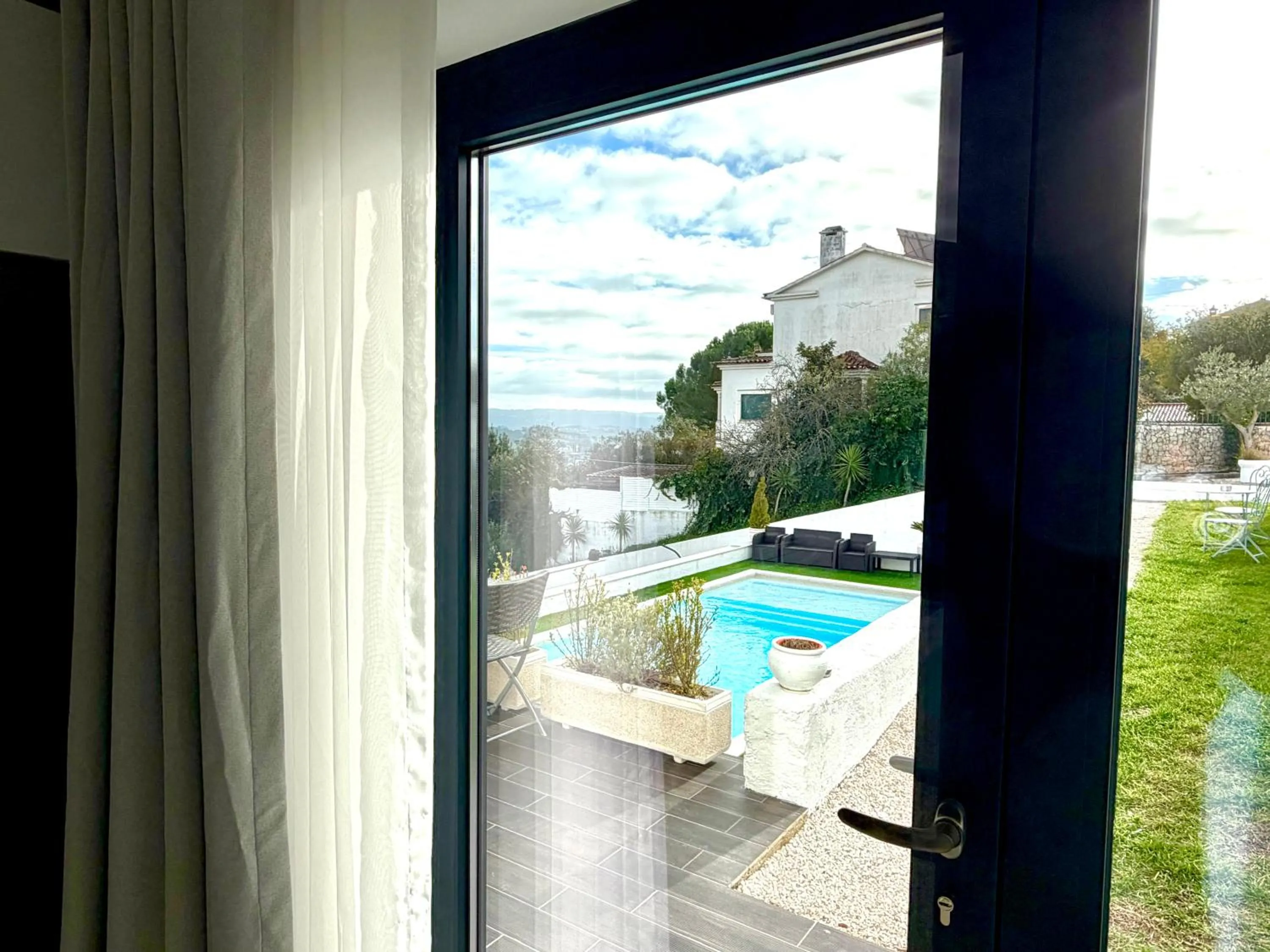 Vila Pombal Tomar Apartments - Pool & City Views
