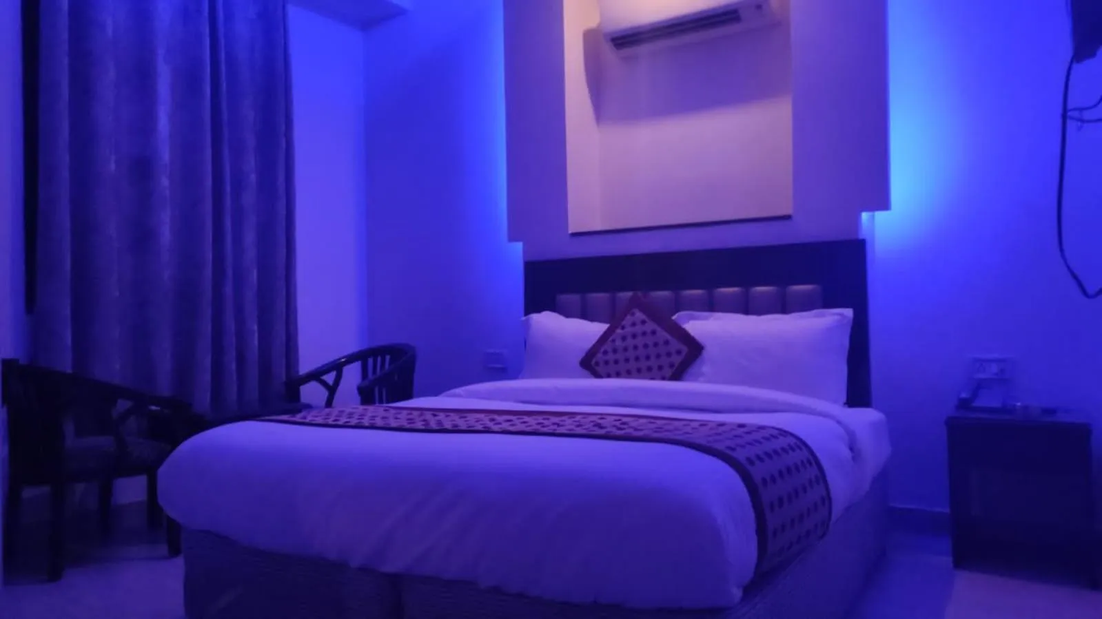 Bed in Hotel Gaylord International - New Delhi