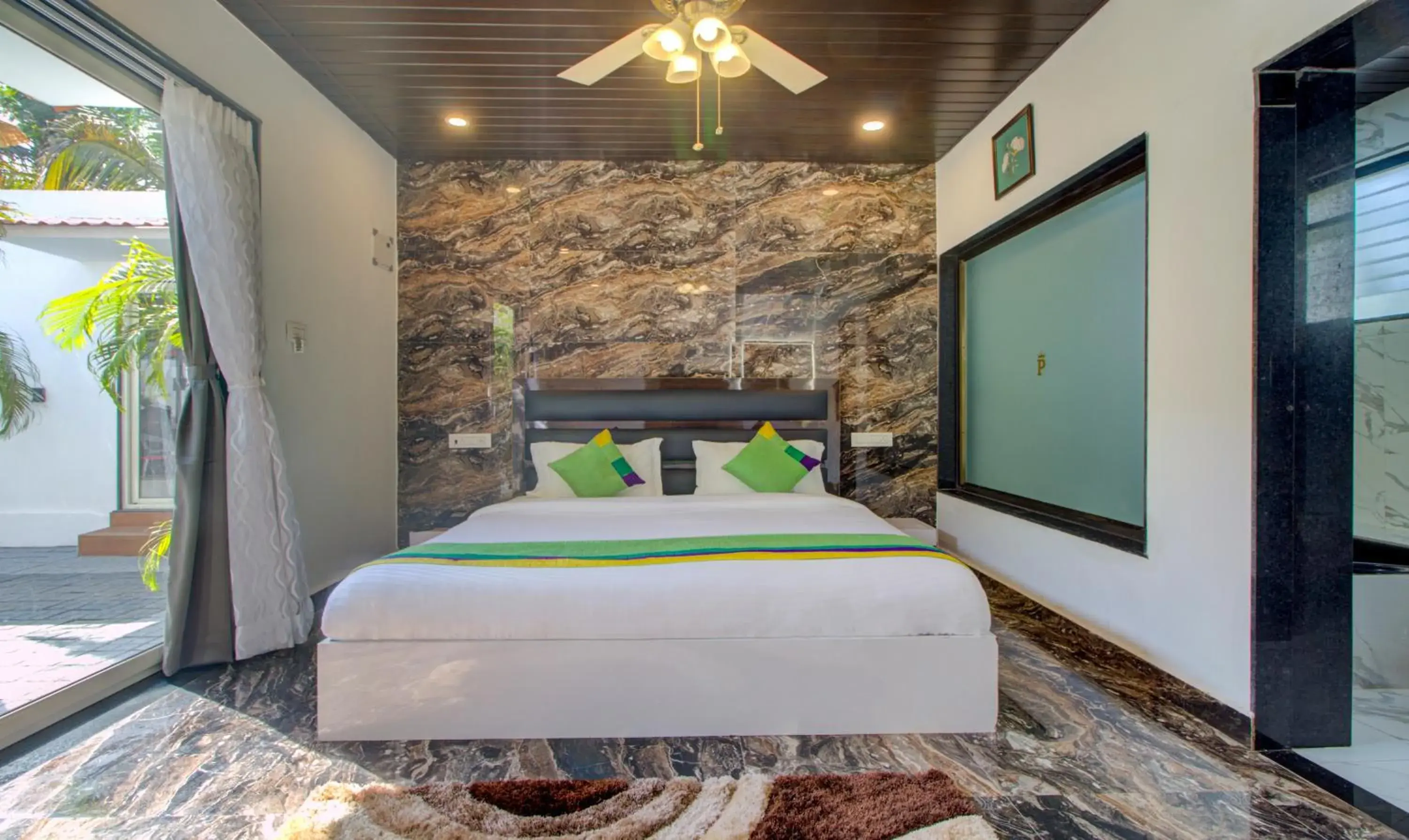 Standard Double Room - single occupancy in Treebo Code Red Standard Double Room - single occupancy in Treebo Code Red