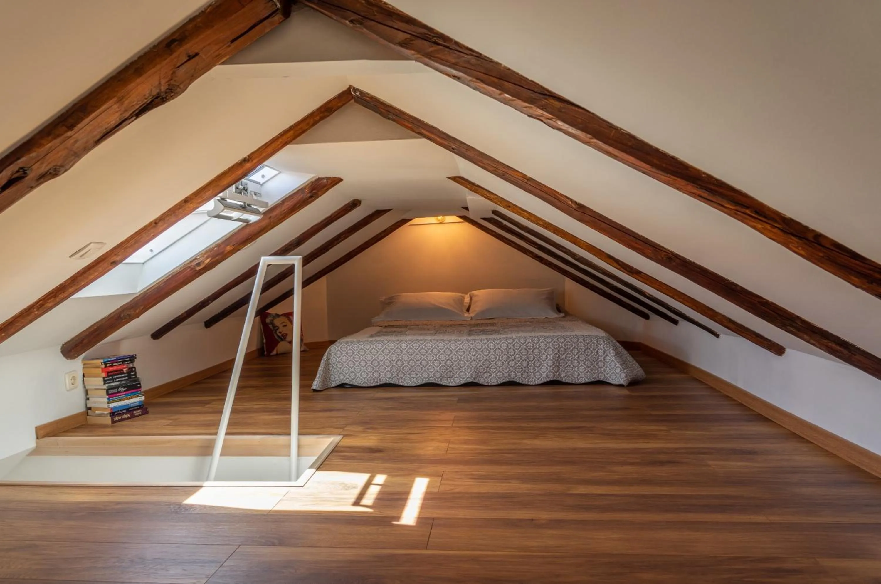 Bed in Cool attic apartment Marina in the heart of Split