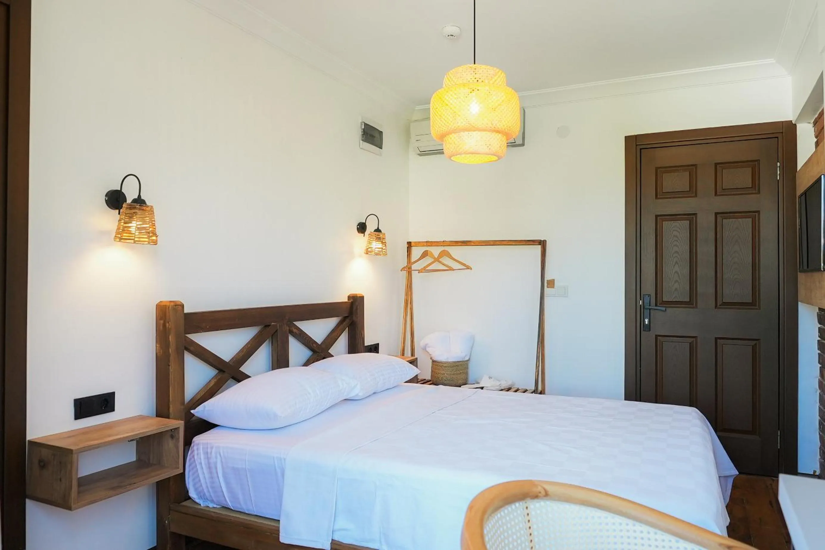 Bed in NURİYE ALACATI