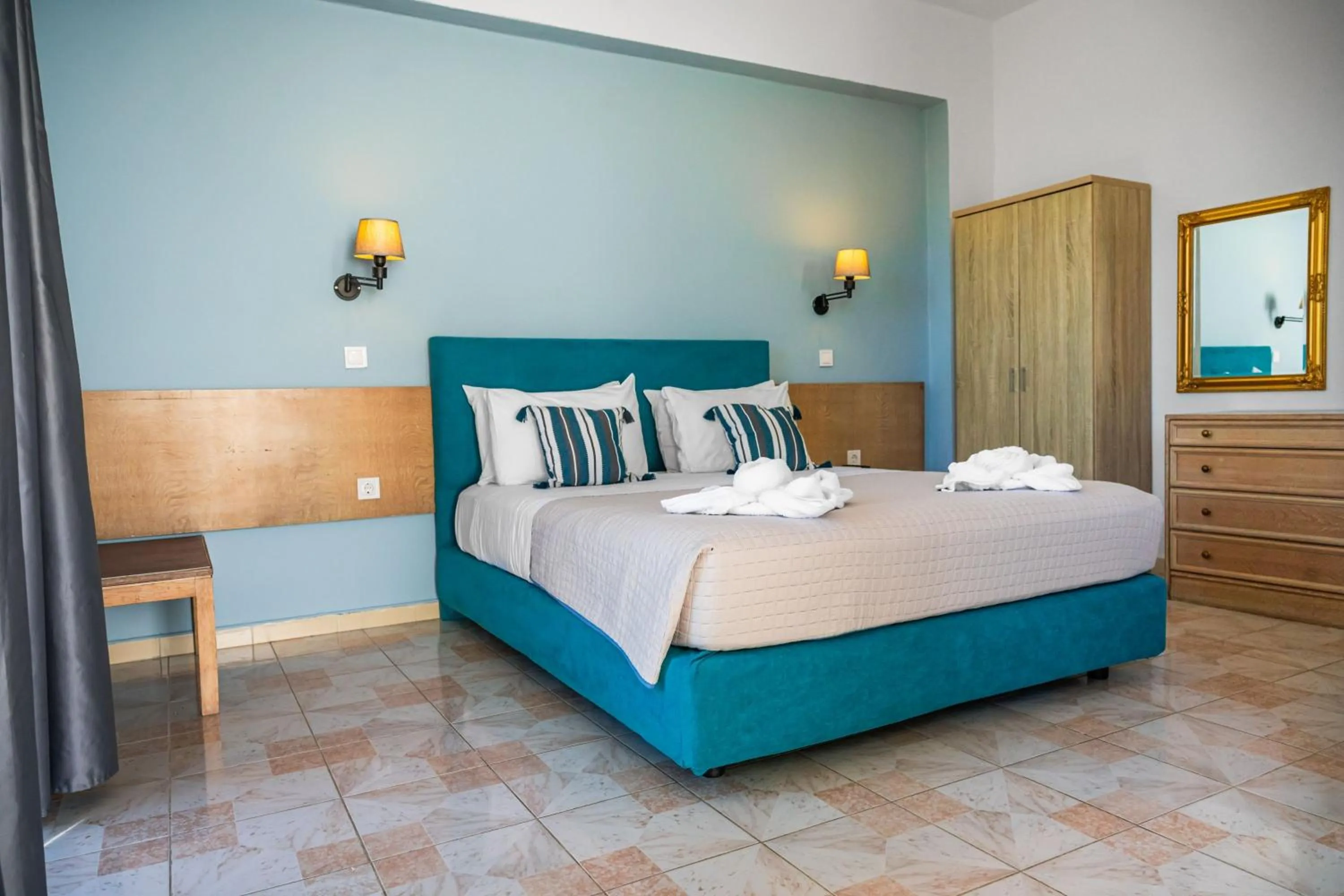 Photo of the whole room, Bed in Eva's Rooms