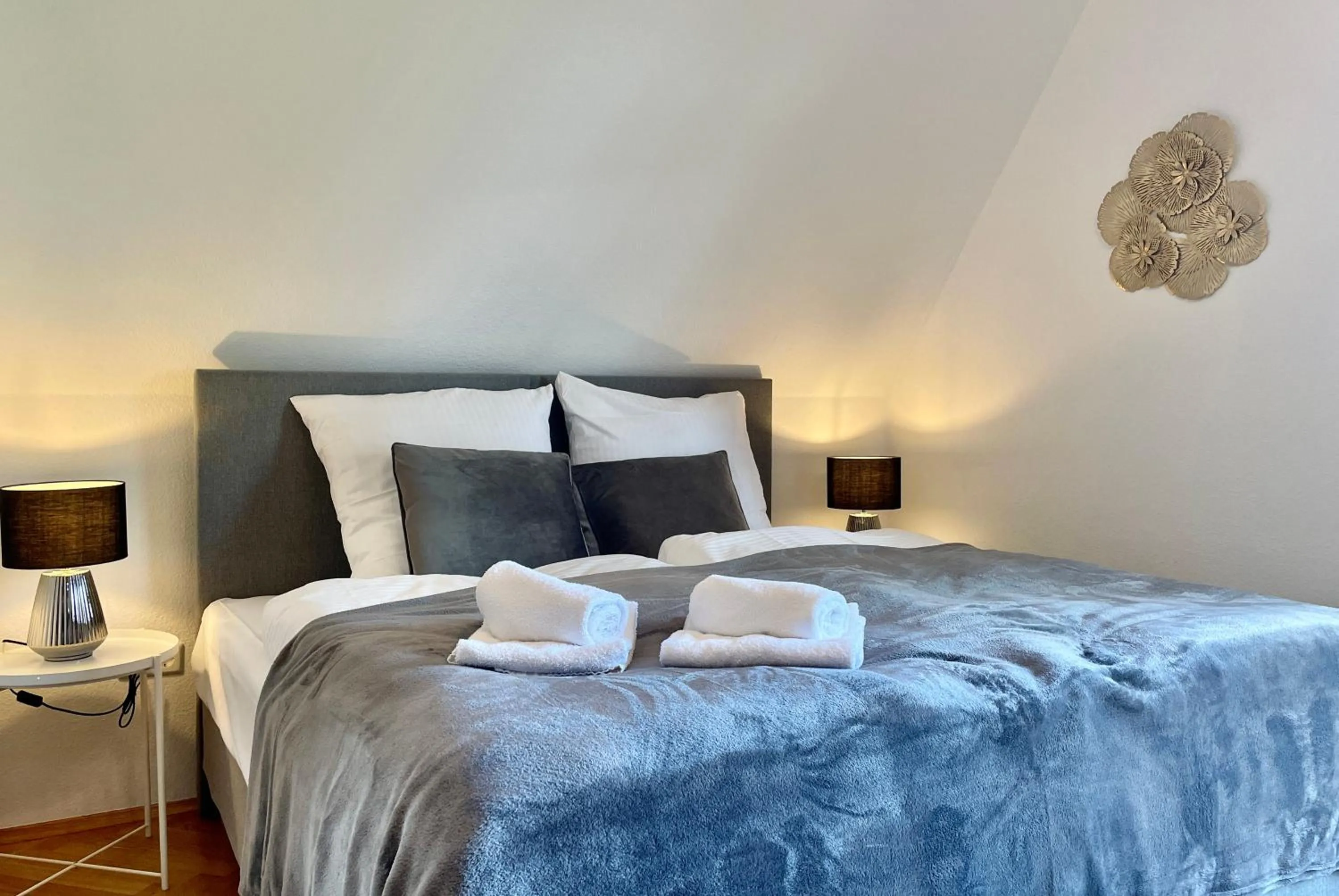 Bed in Design Maisonette I Kamin I 10 Personen I Netflix