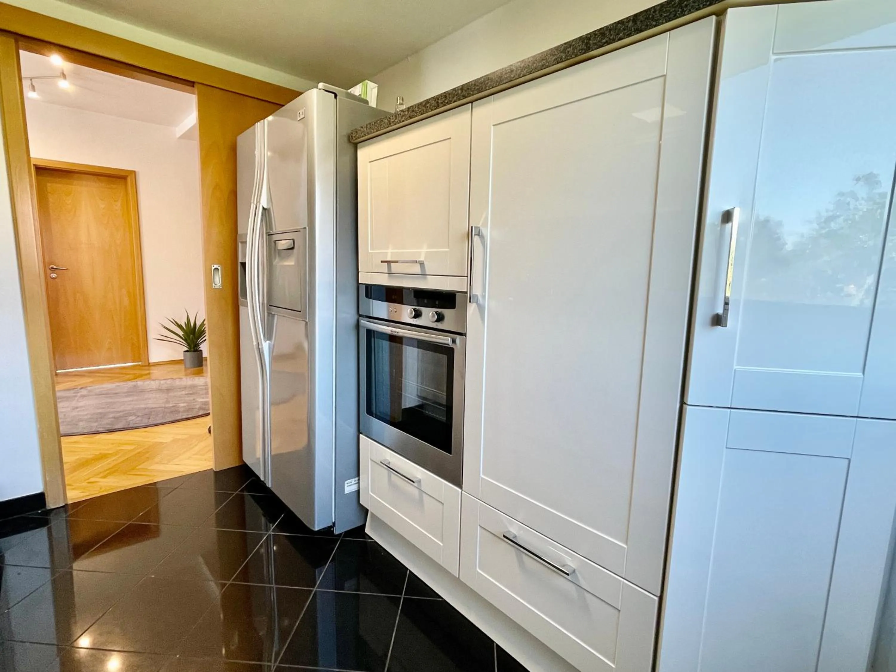 Kitchen or kitchenette in Design Maisonette I Kamin I 10 Personen I Netflix